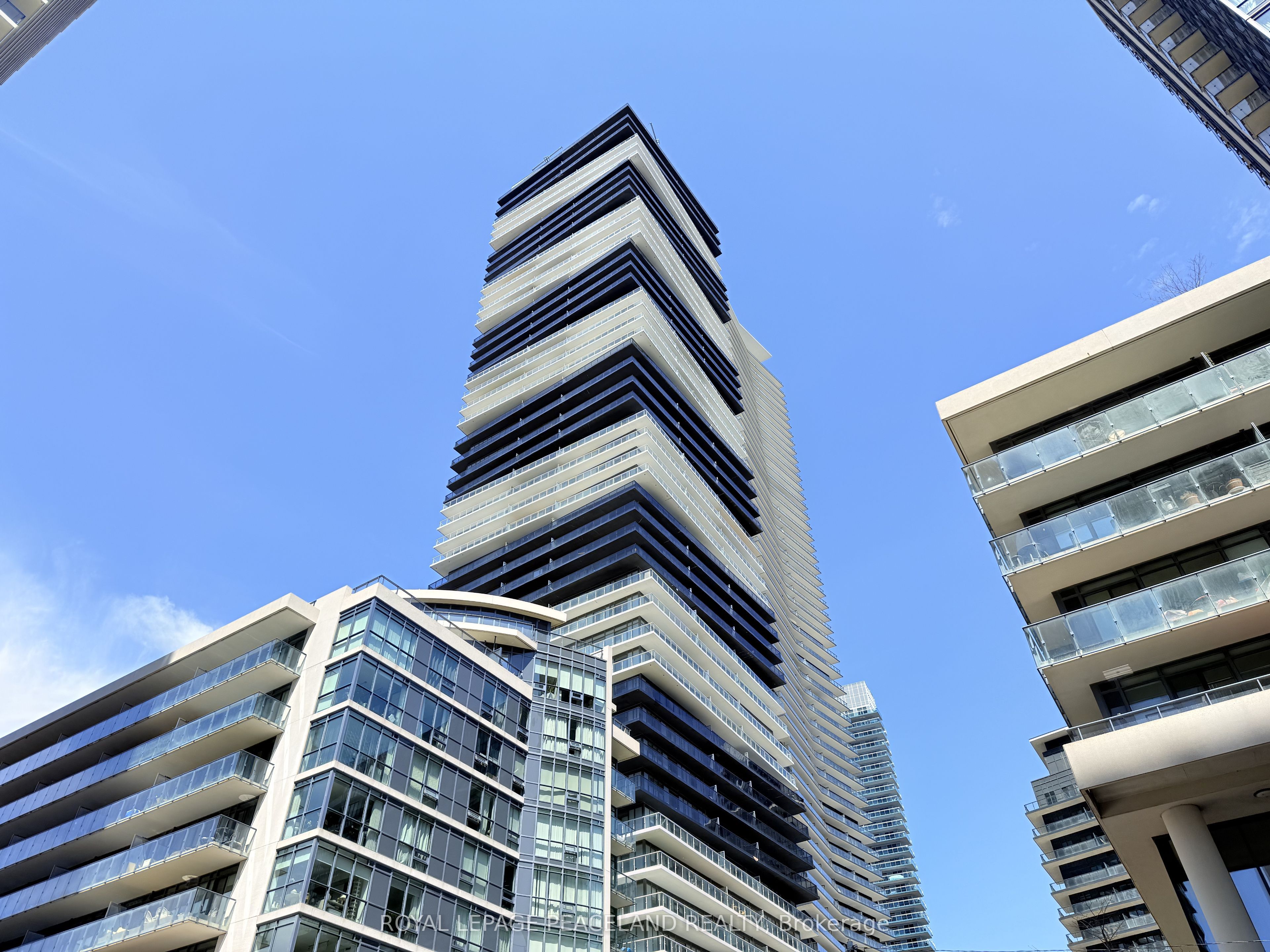 56 Annie Craig Drive 2005, Toronto, ON M8V 0C8