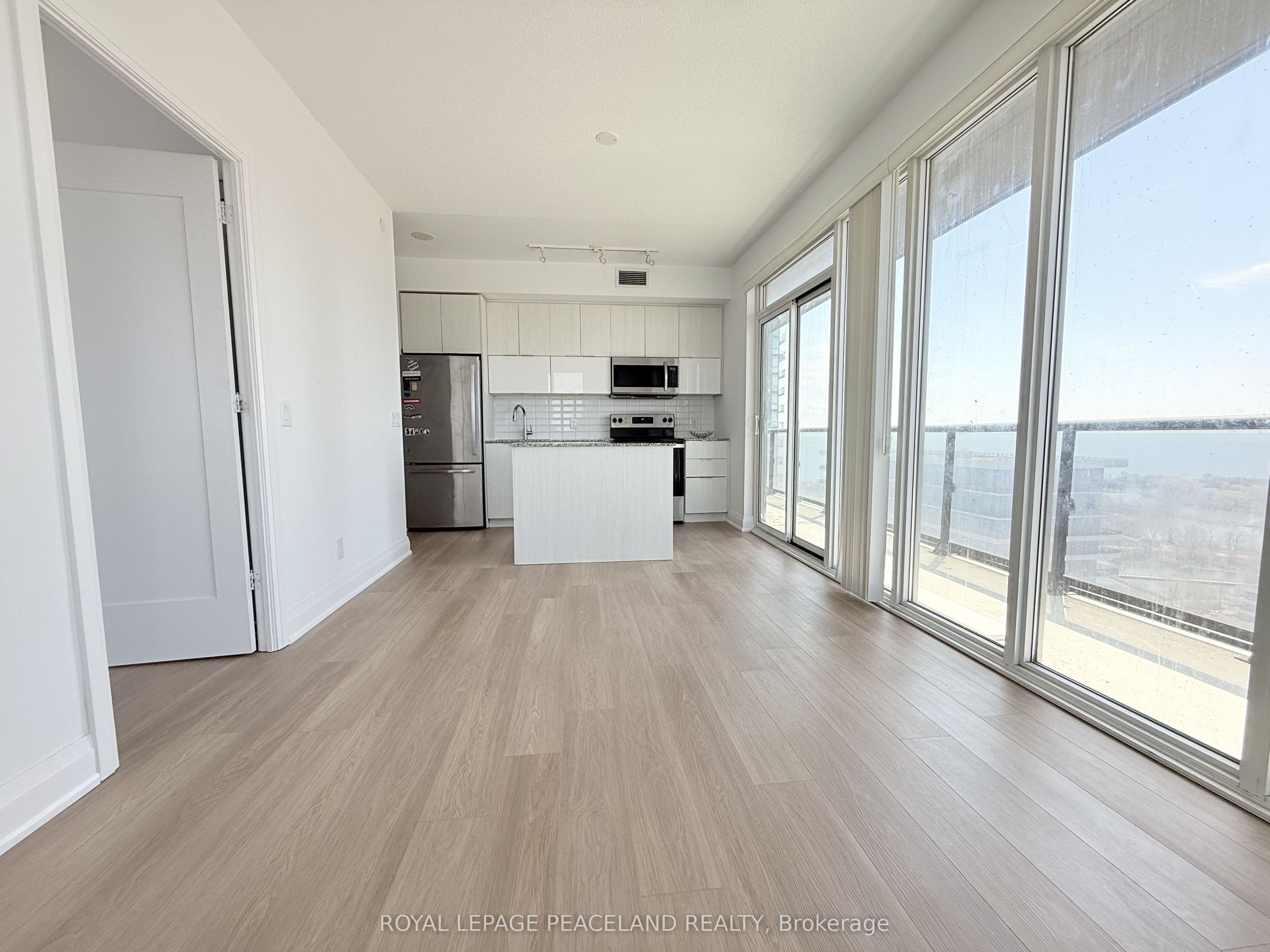 56 Annie Craig Drive 2005, Toronto, ON M8V 0C8 photo 2