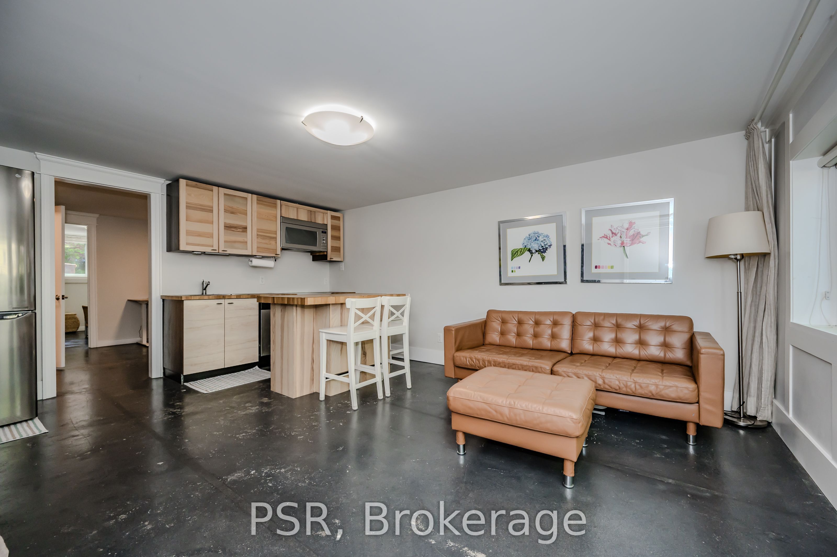 76 Thirty Fifth Street N Lower A, Toronto, ON M8W 3K4 photo 4