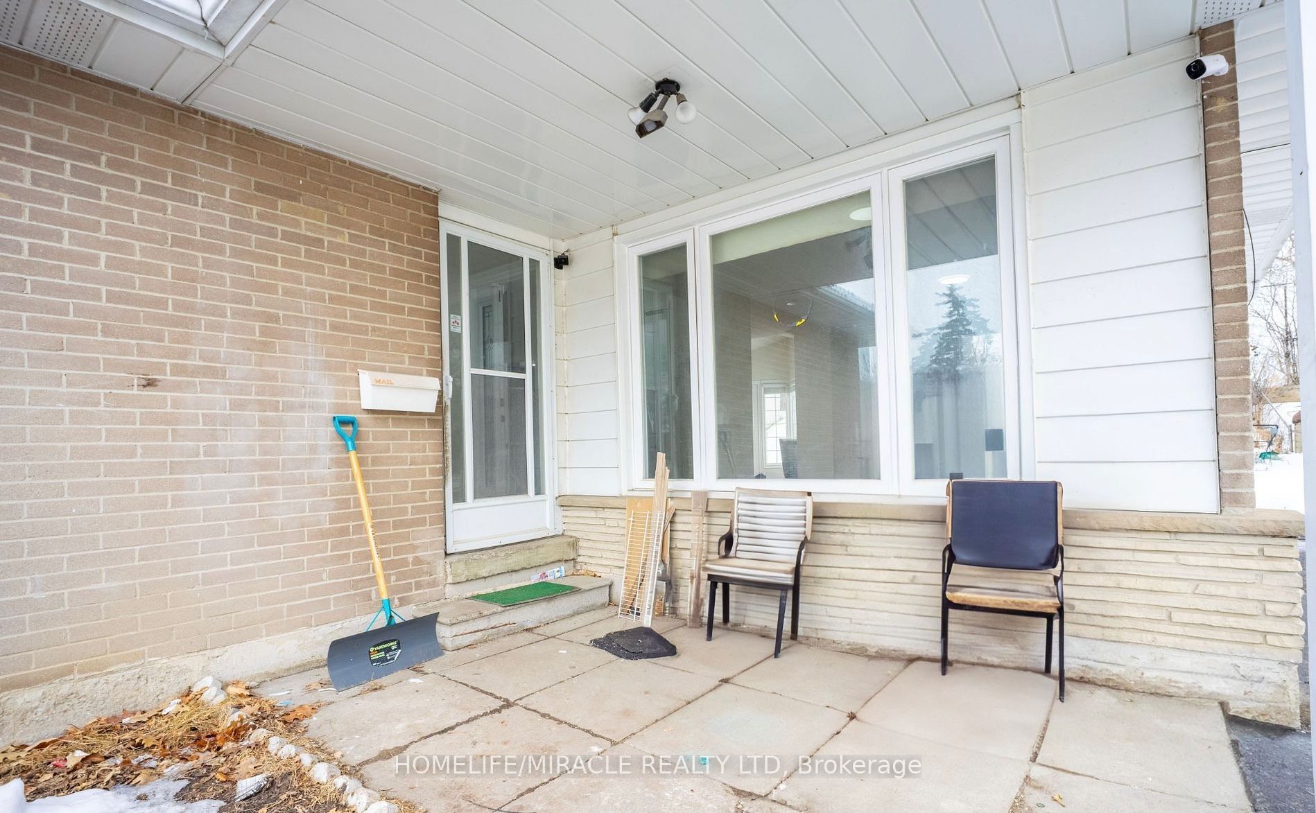 60 Centre Street, Brampton, ON L6W 2X8 photo 3