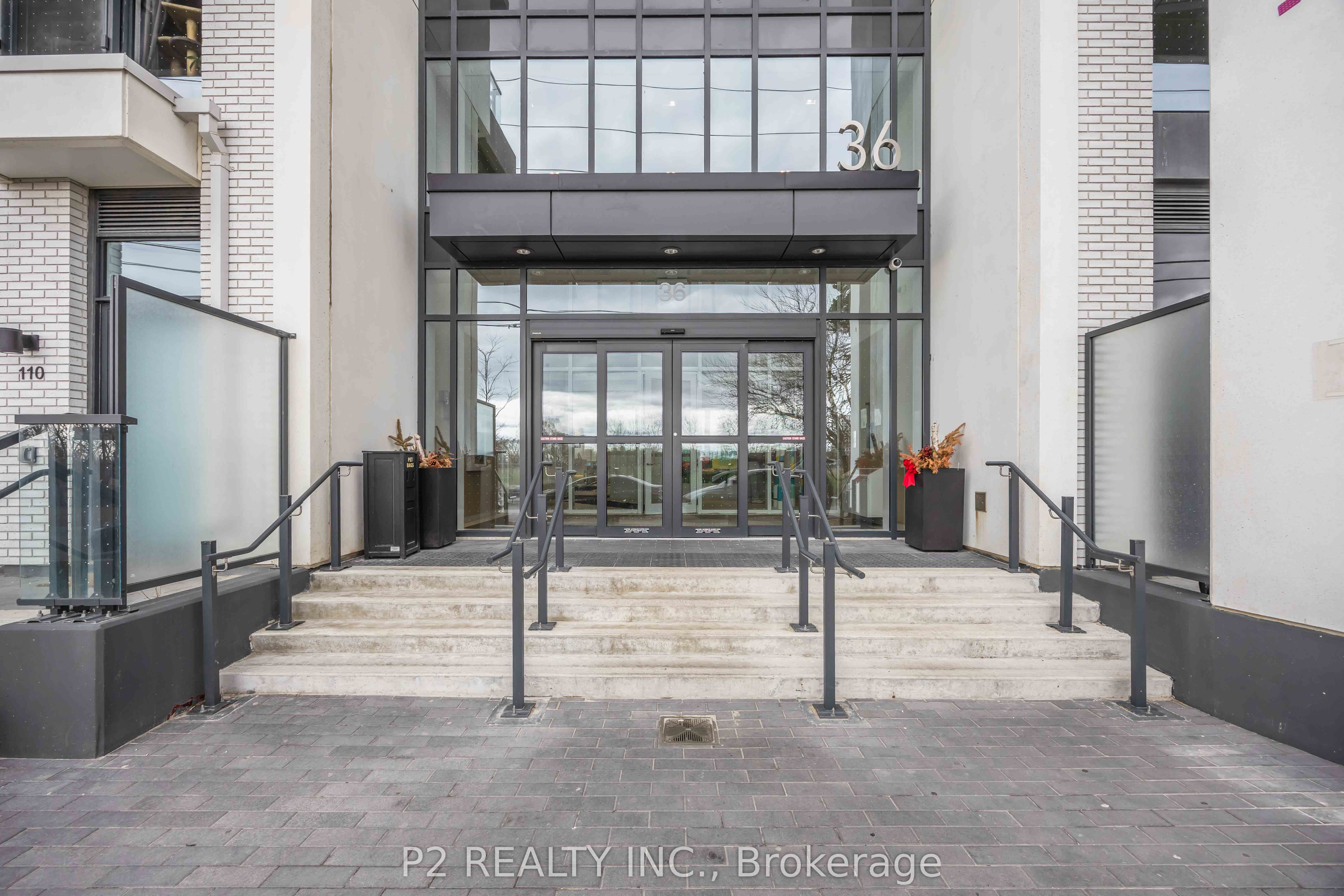 36 Zorra Street 3508, Toronto, ON M8Z 0G5 photo 2
