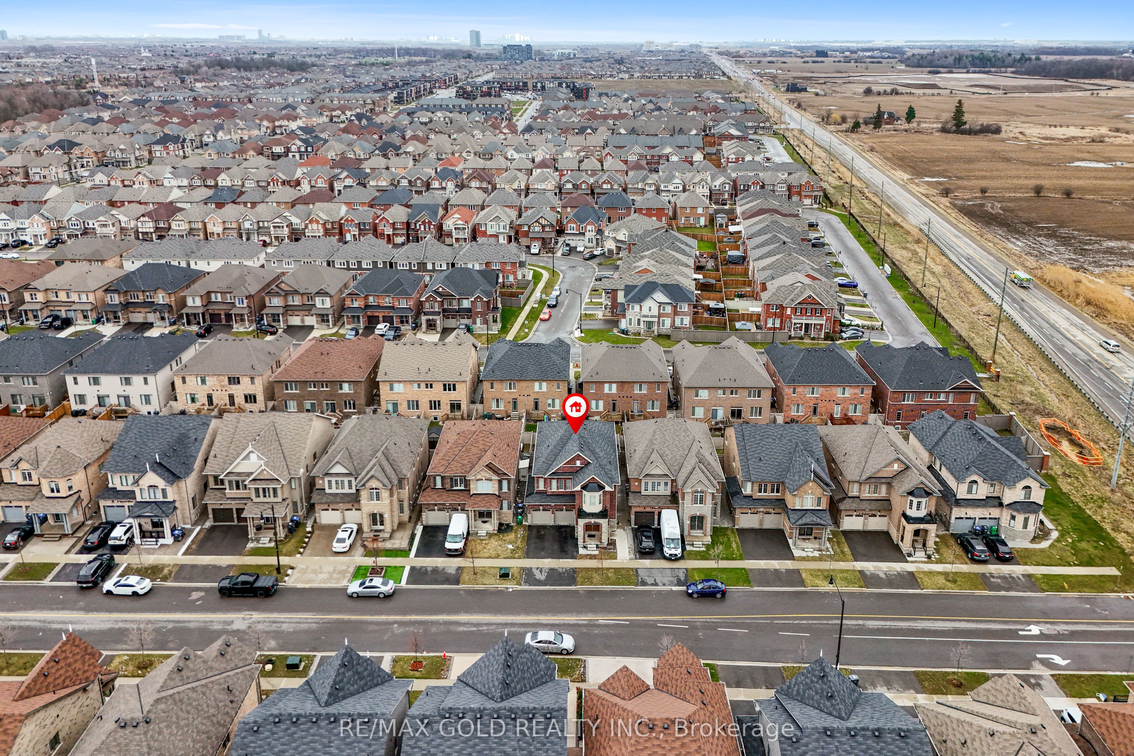 9 Goderich Drive, Brampton, ON L7A 5A7 photo 4