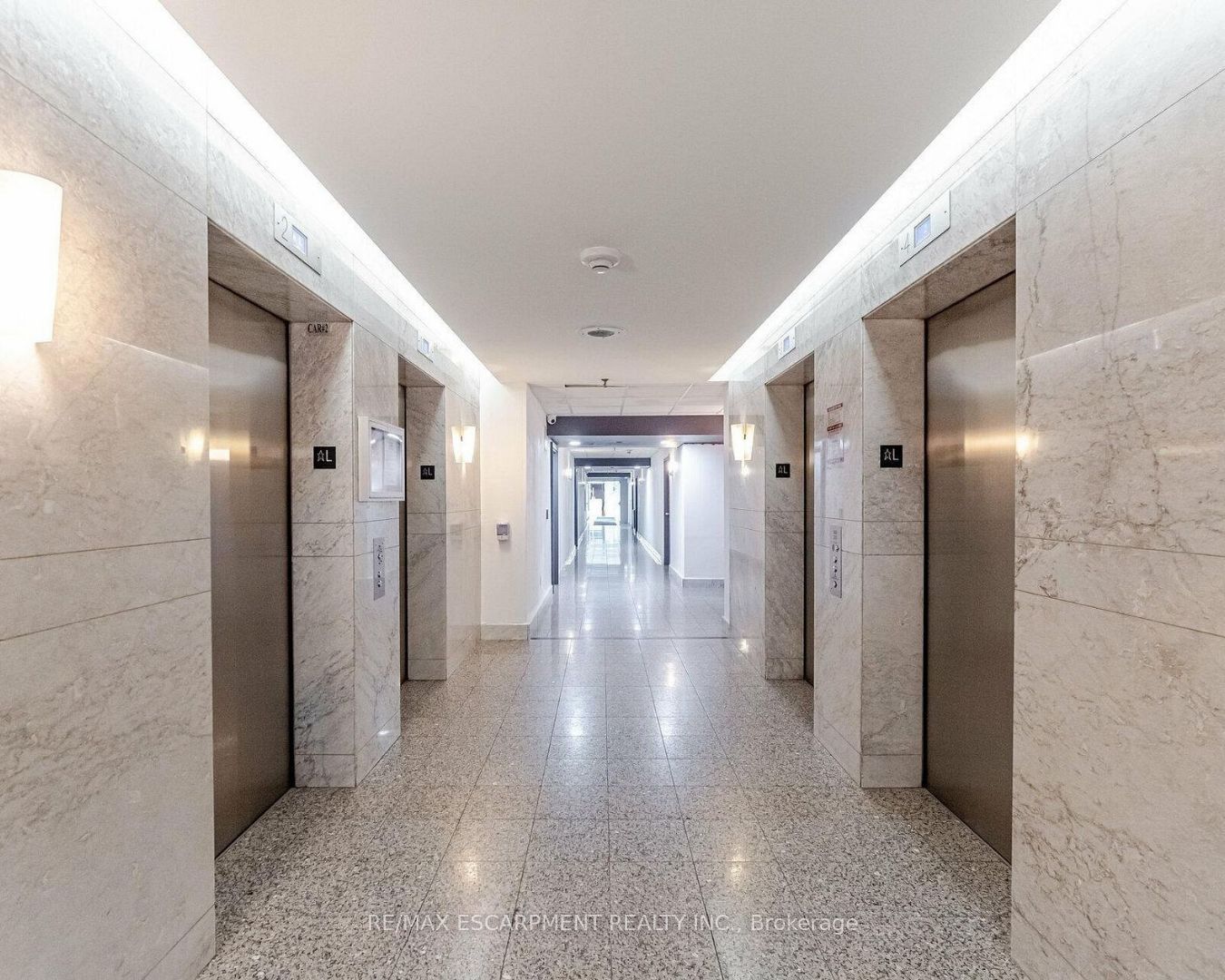 325 Webb Drive 802, Mississauga, ON L5B 3Z9 photo 3