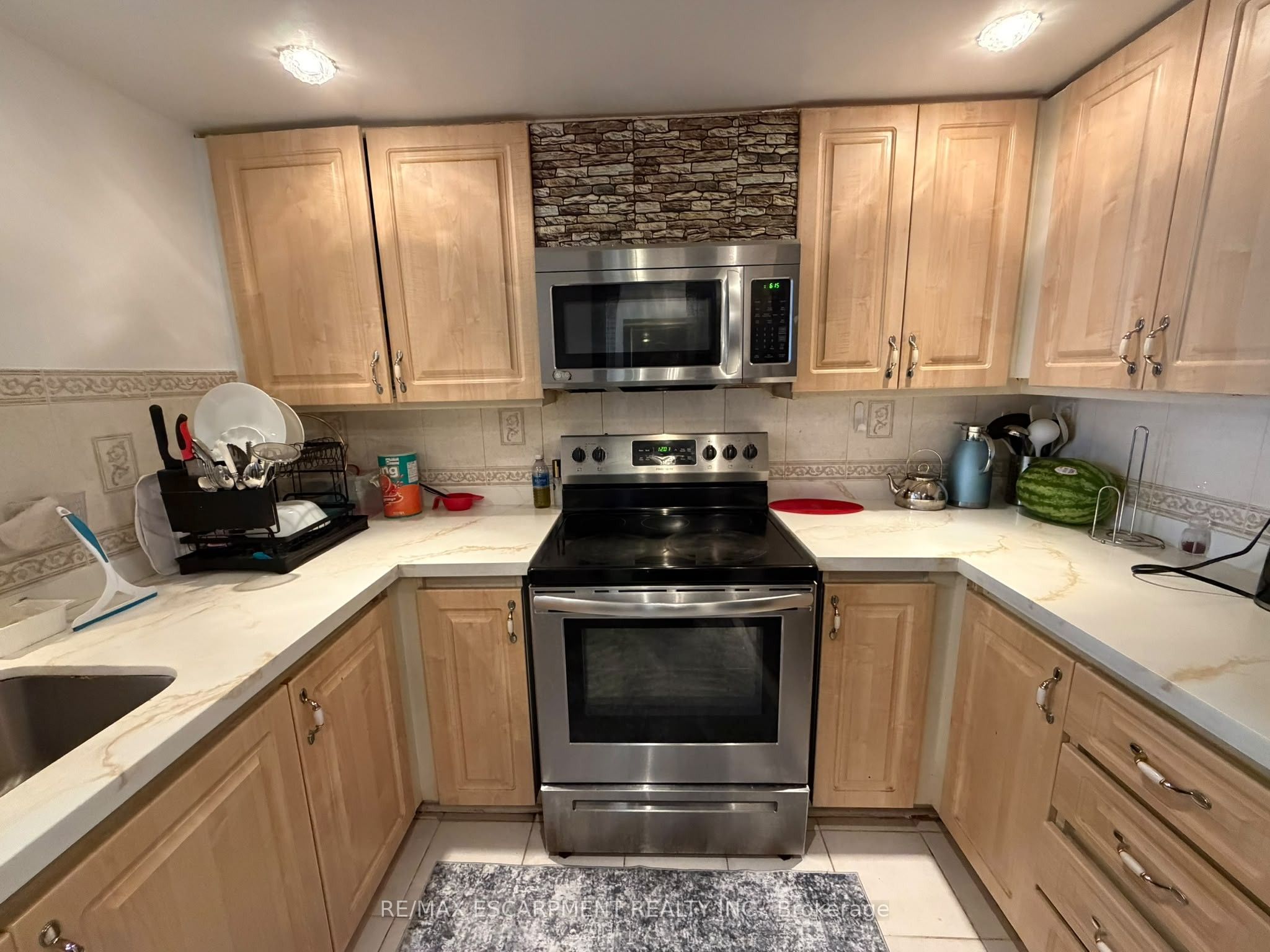 325 Webb Drive 802, Mississauga, ON L5B 3Z9 photo 5