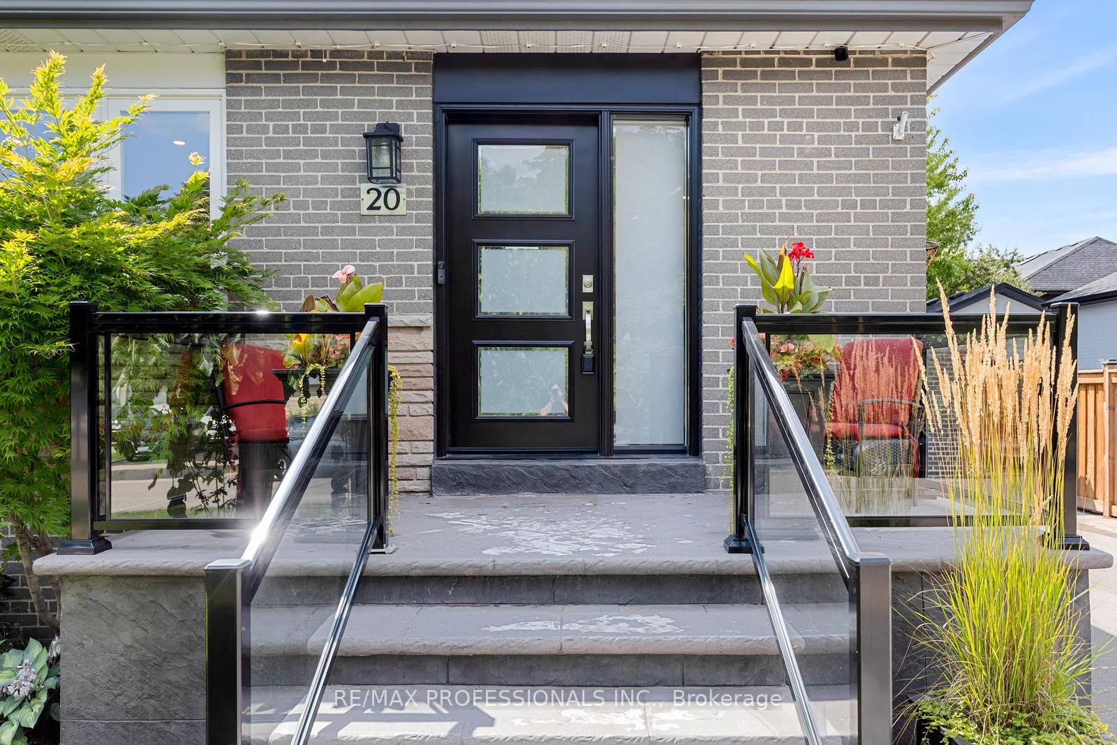 20 Hollister Road, Toronto, ON M9C 4M7 photo 2