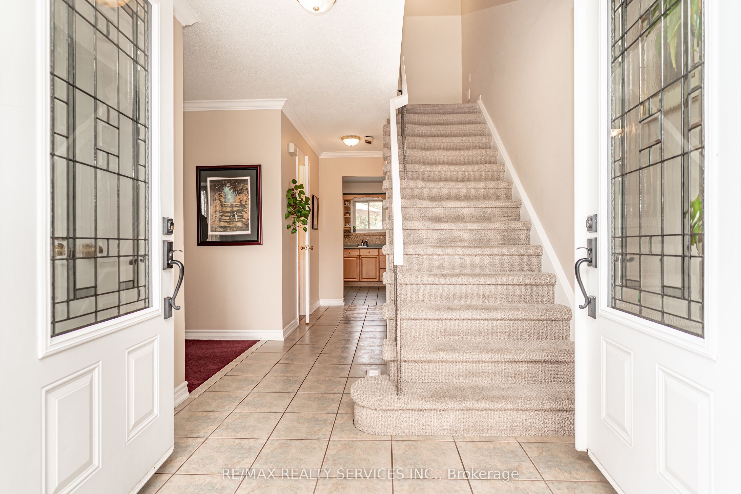 4 Markham Street, Brampton, ON L6S 2X7 photo 4
