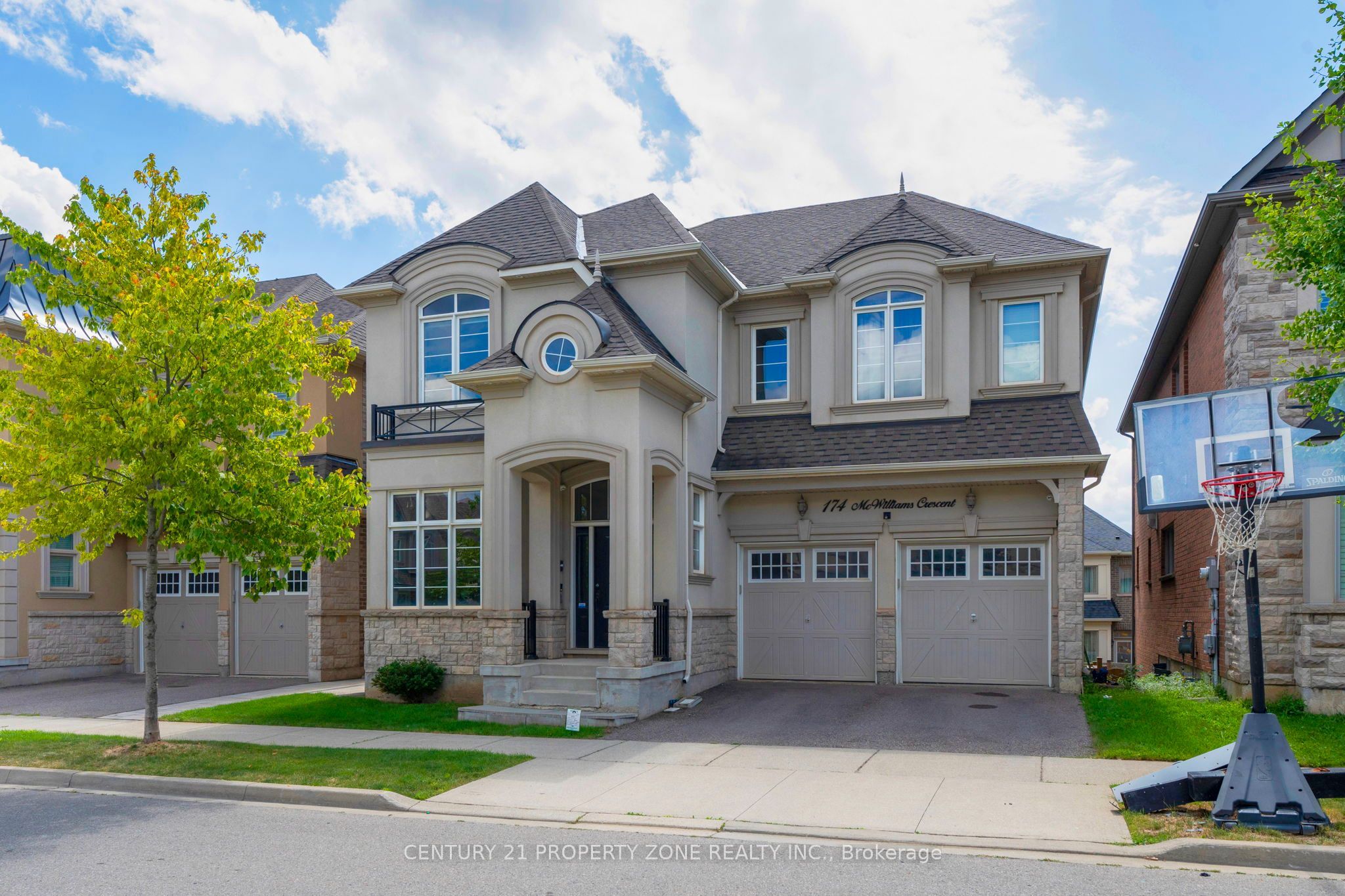 174 Mcwilliams Crescent, Oakville, ON L6M 0W5 photo 3
