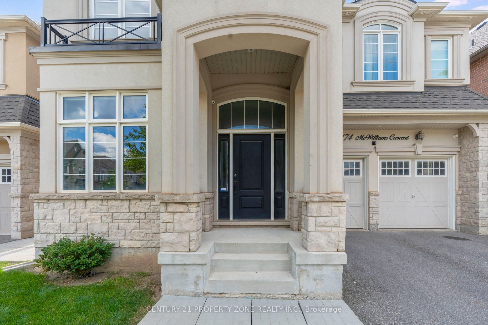 174 Mcwilliams Crescent, Oakville, ON L6M 0W5 photo 4