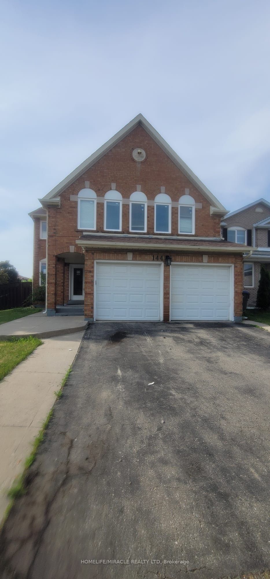 144 Moffatt Avenue, Brampton, ON L6Y 4R8
