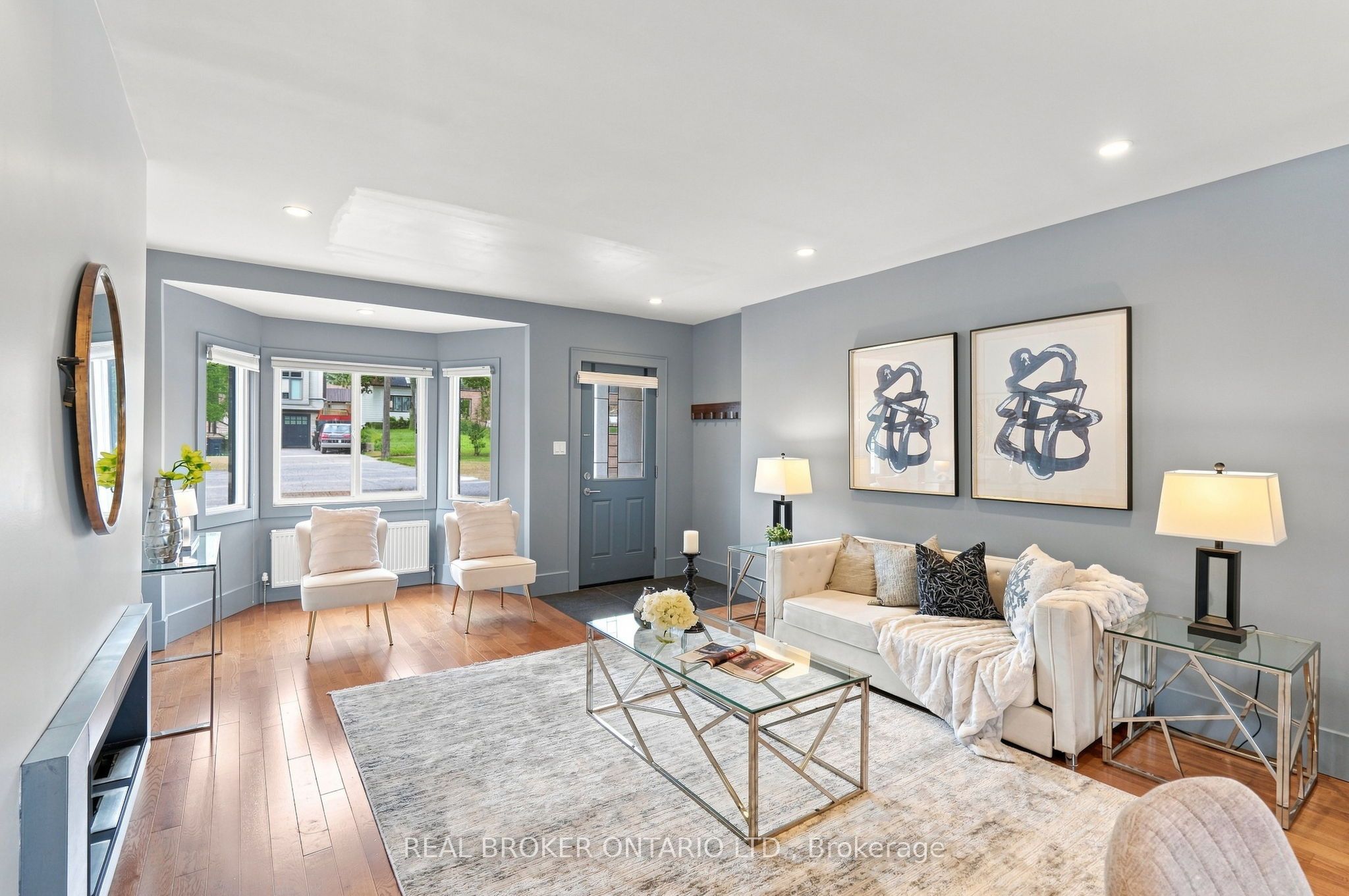 671 Scarlett Road, Toronto, ON M9P 2T2 photo 3