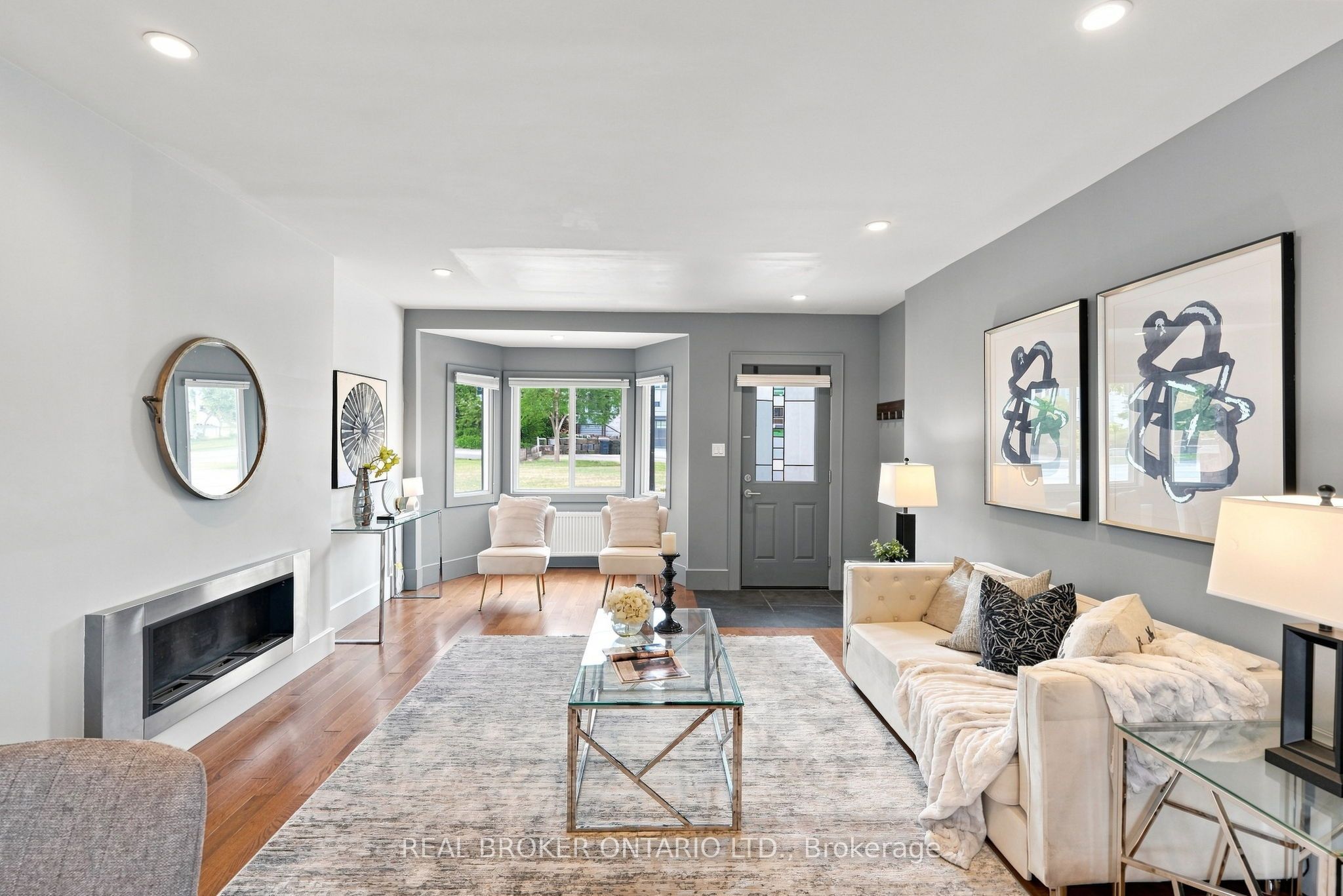671 Scarlett Road, Toronto, ON M9P 2T2 photo 4