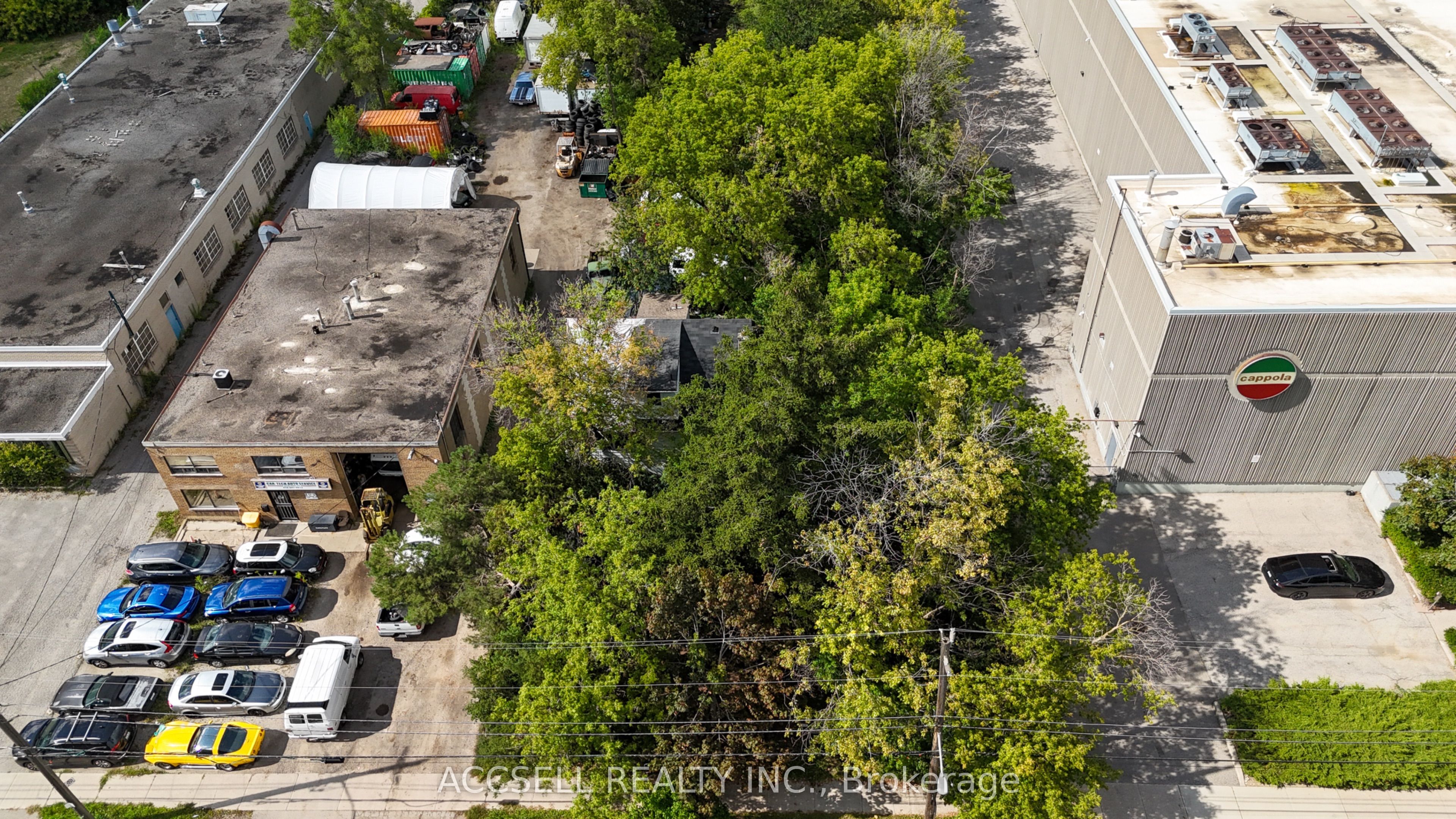 100 Cartwright Avenue, Toronto, ON M6A 1V2 photo 2