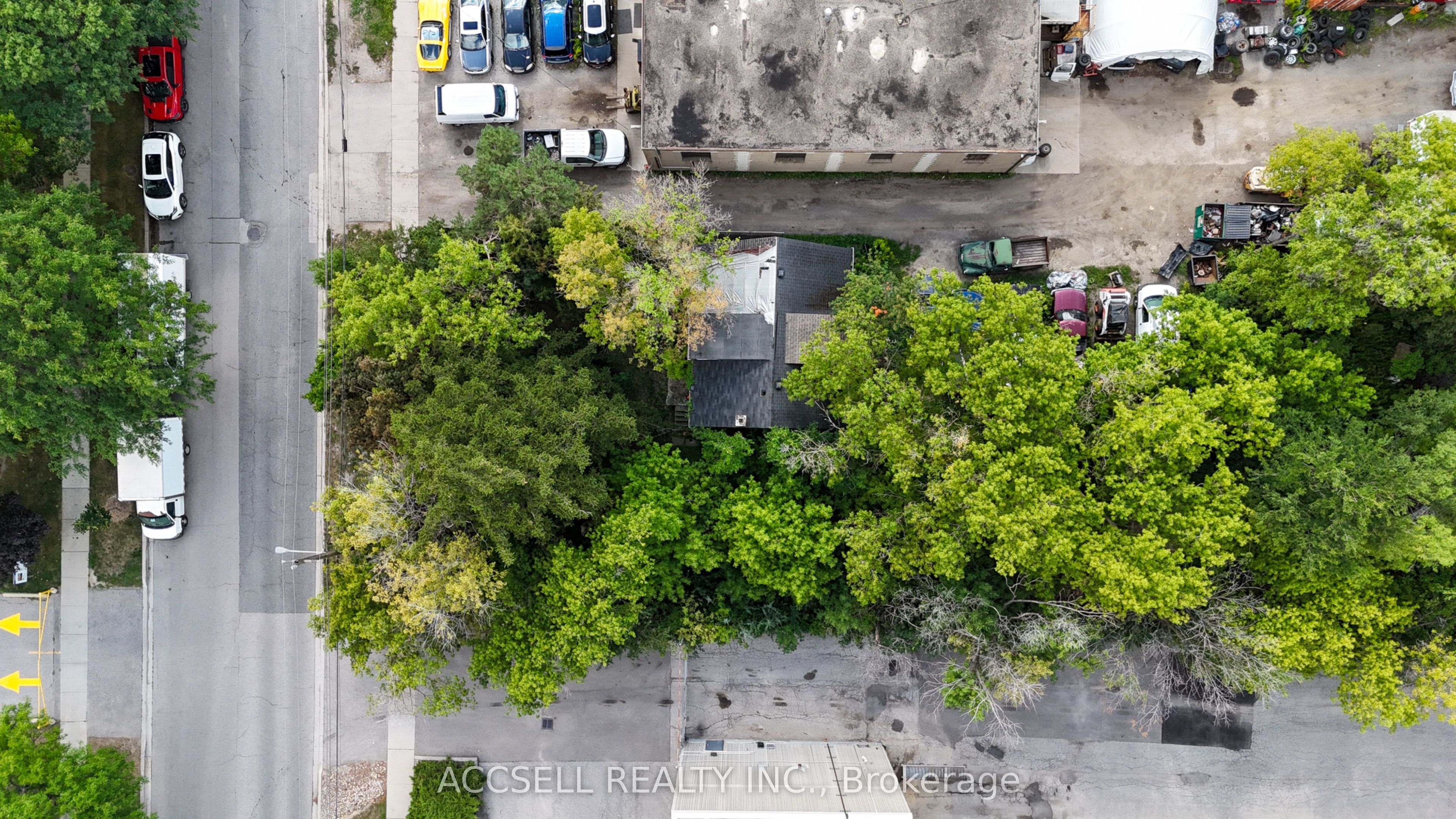 100 Cartwright Avenue, Toronto, ON M6A 1V2 photo 3