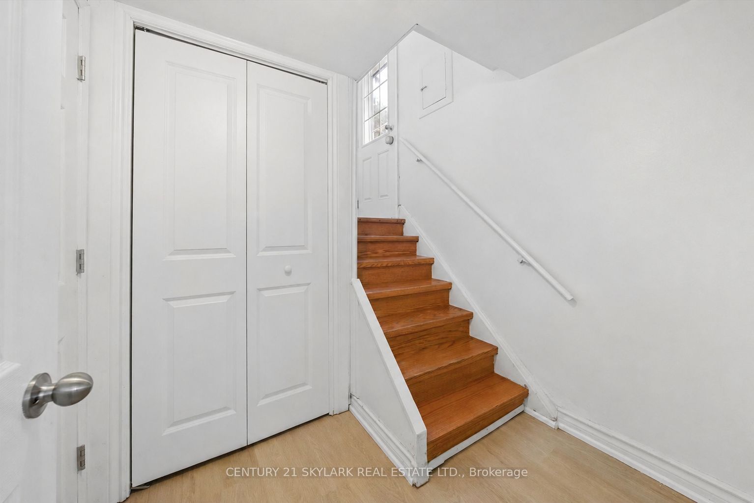 18 Jodphur Avenue Basement, Toronto, ON M9M 2J4 photo 3