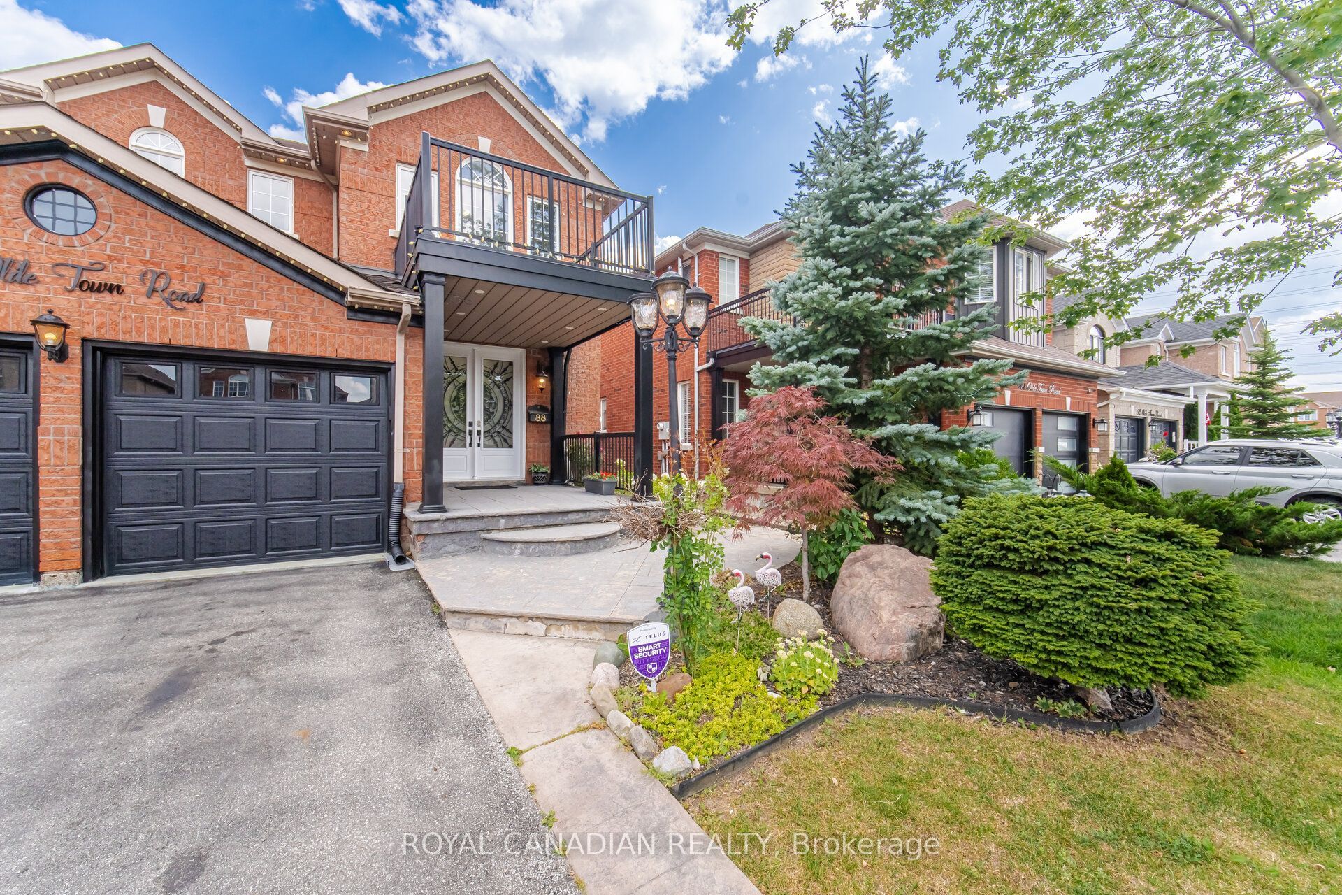 88 Olde Town Road, Brampton, ON L6X 4X9 photo 2