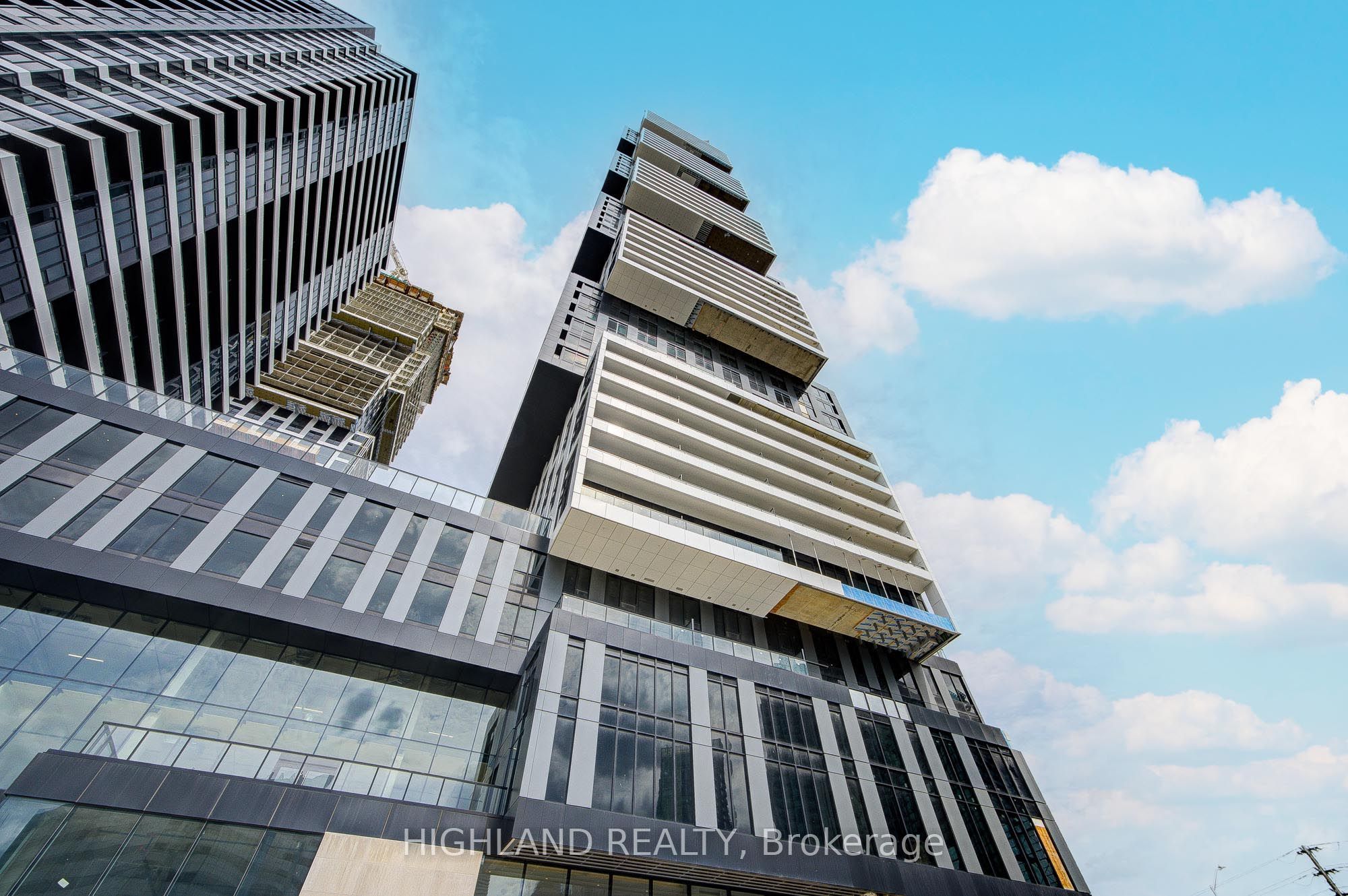 4015 The Exchange Road 2804, Mississauga, ON L5B 0N9