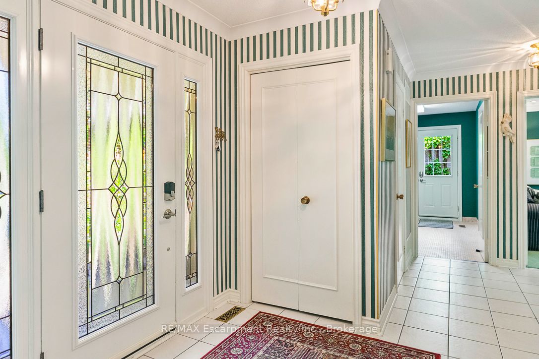 255 Spring Garden Road, Oakville, ON L6L 5H5 photo 5