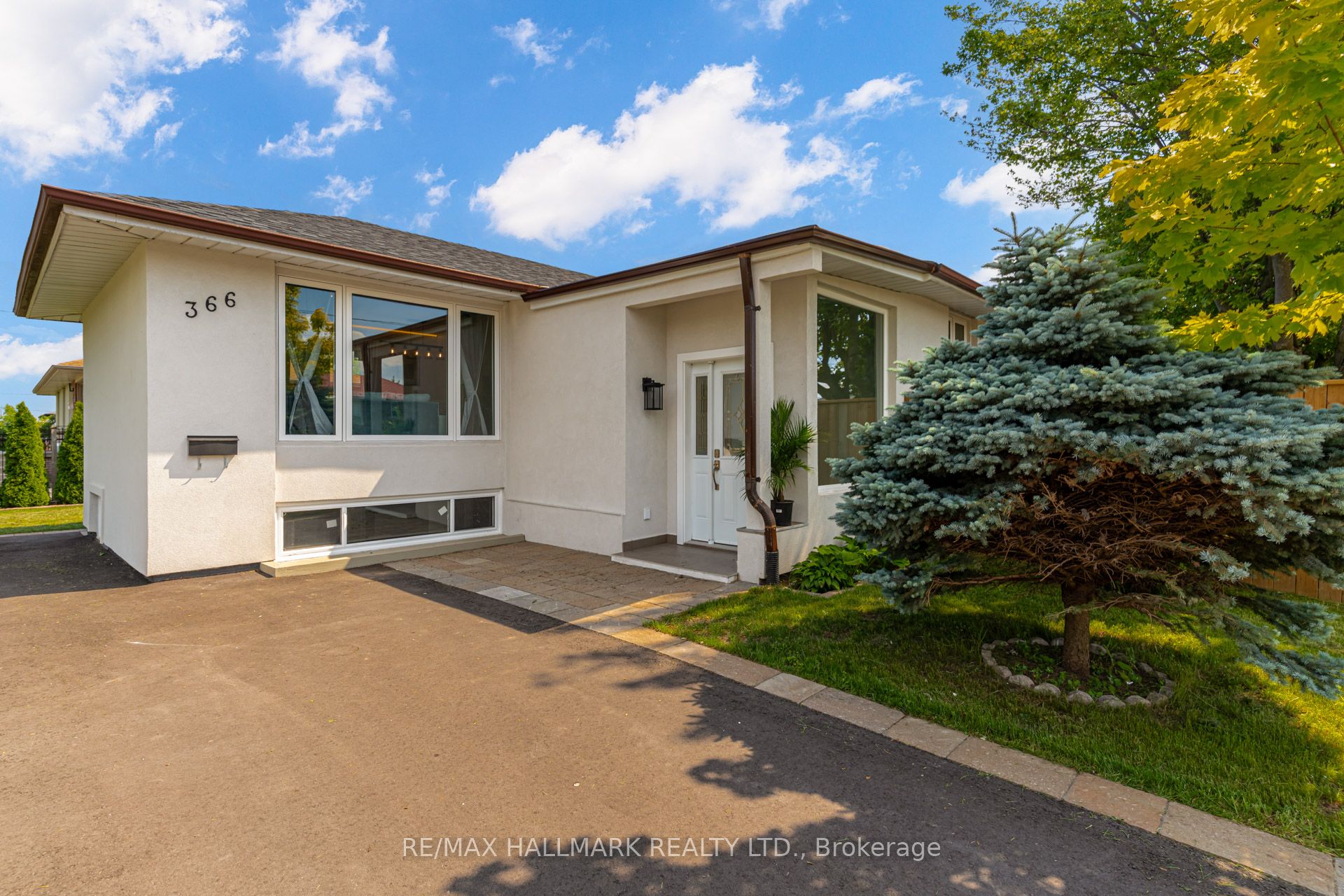 366 Wildwood Drive, Oakville, ON L6K 1T2 photo 2