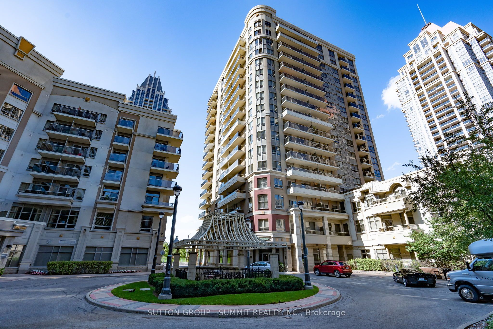 350 PRINCESS ROYAL Drive 1505, Mississauga, ON L5B 4N1 photo 2