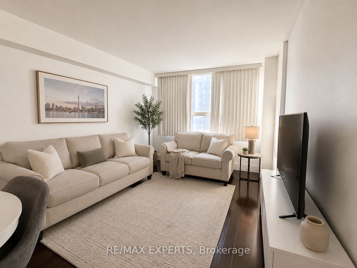 50 Lotherton Pathway 410, Toronto, ON M6B 2G7 photo 5