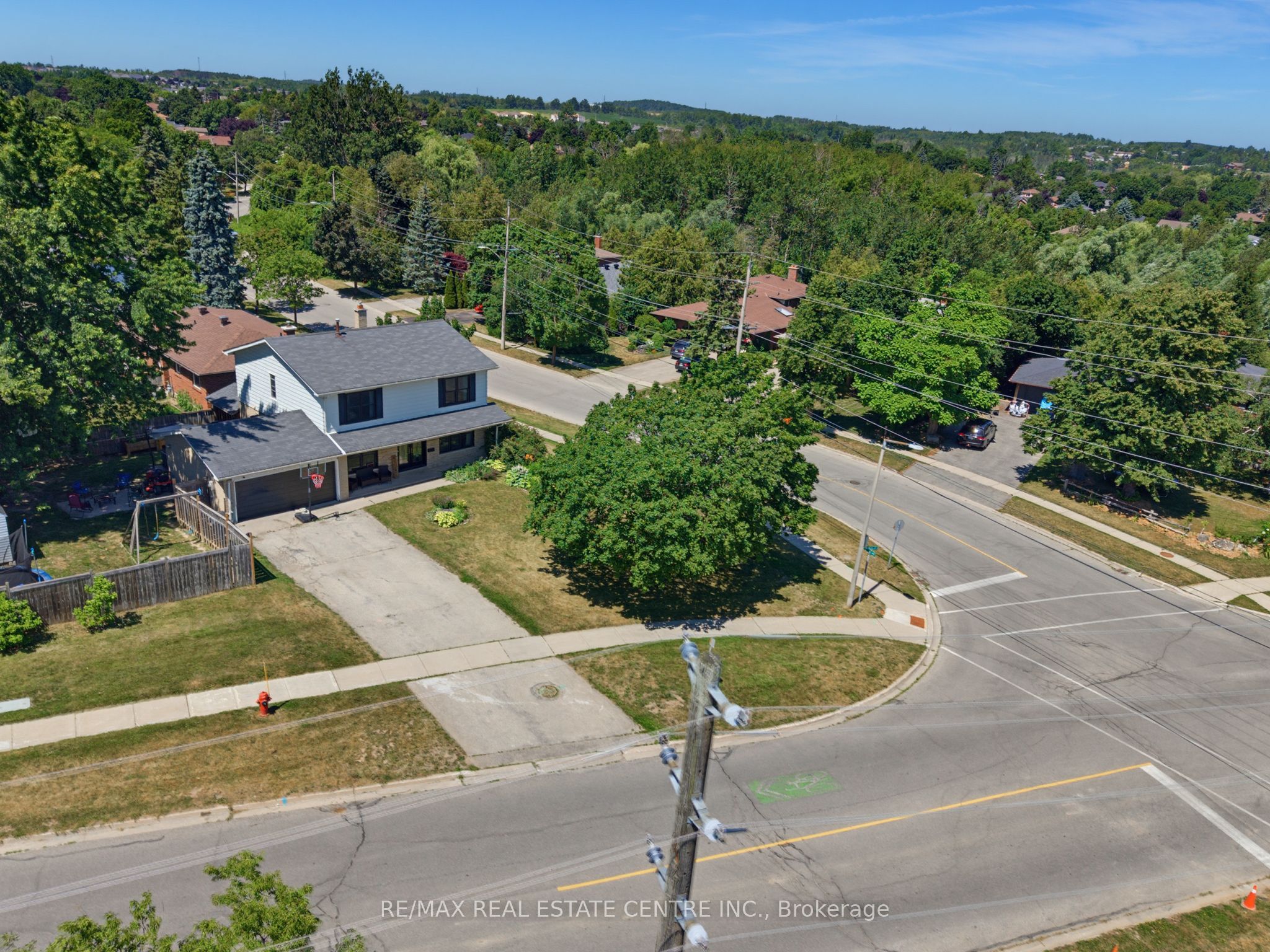 39 Amelia Street, Orangeville, ON L9W 3K7 photo 2