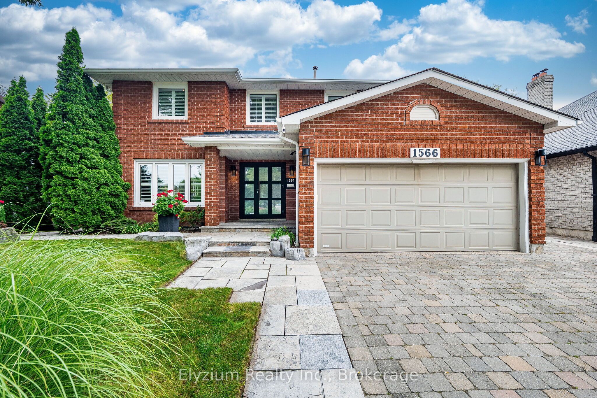 1566 Myron Drive, Mississauga, ON L5E 2N6