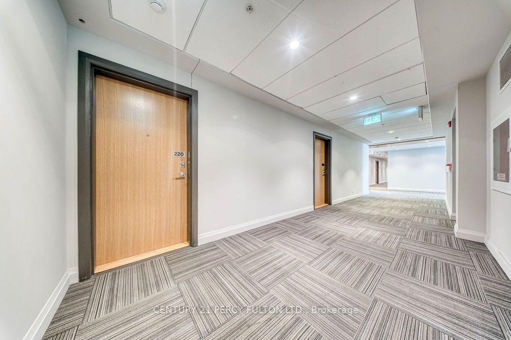 1105 Leger Way 220, Milton, ON L9E 1K7 photo 5