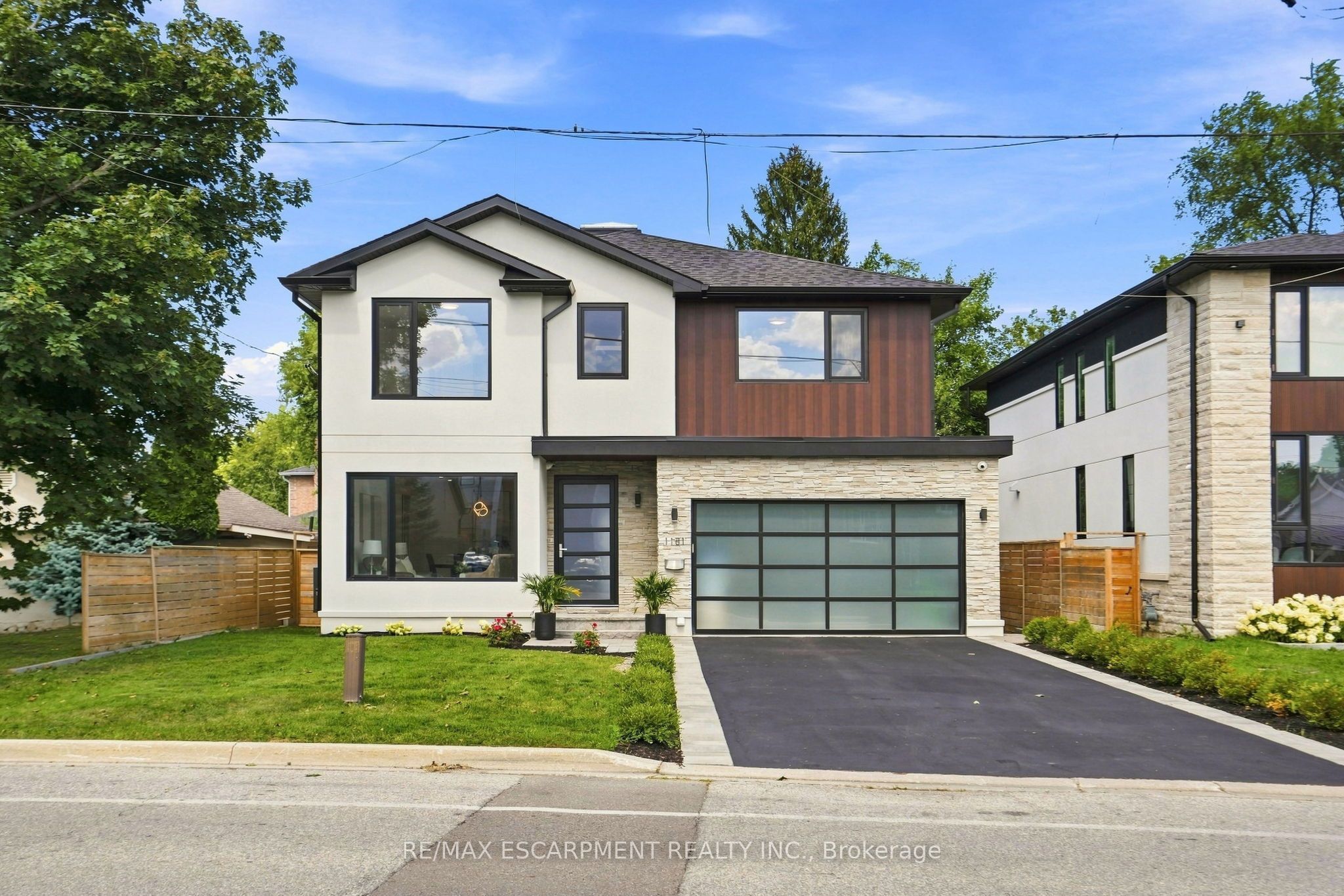 1181 Ogden Avenue, Mississauga, ON L5E 2G8
