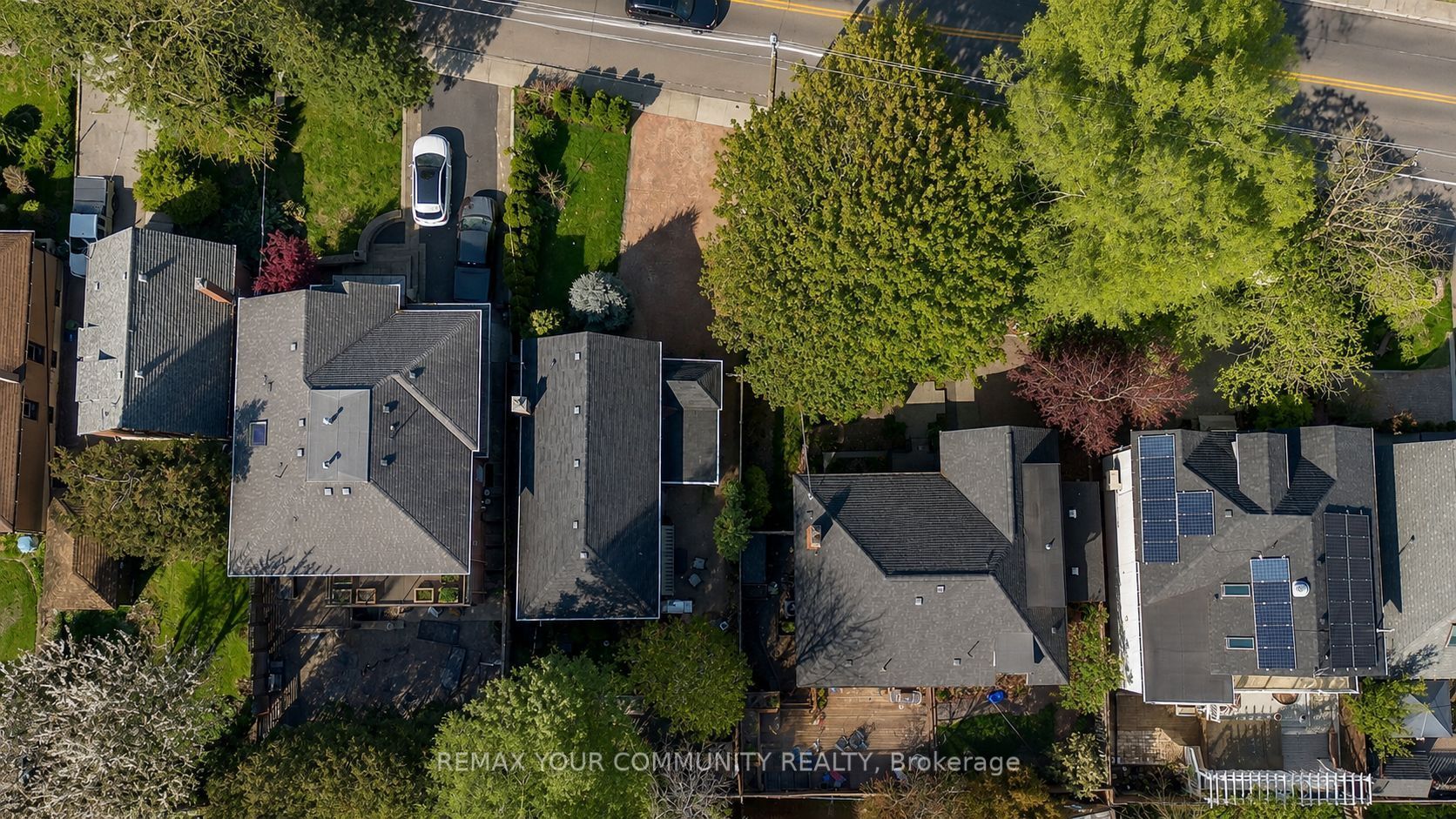 39 South Kingsway, Toronto, ON M6S 3T2 photo 2