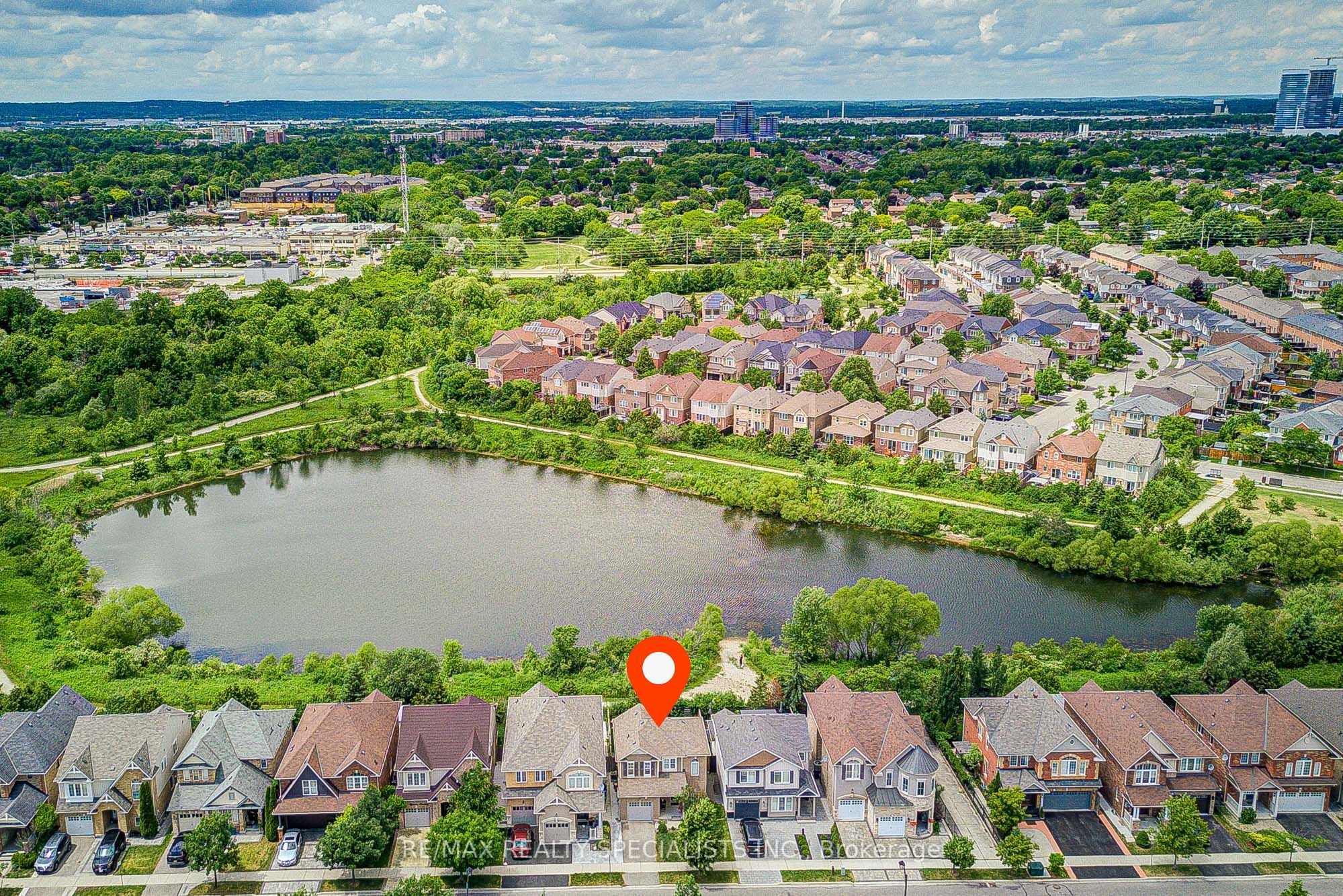629 Symons Crossing, Milton, ON L9T 7S2 photo 2