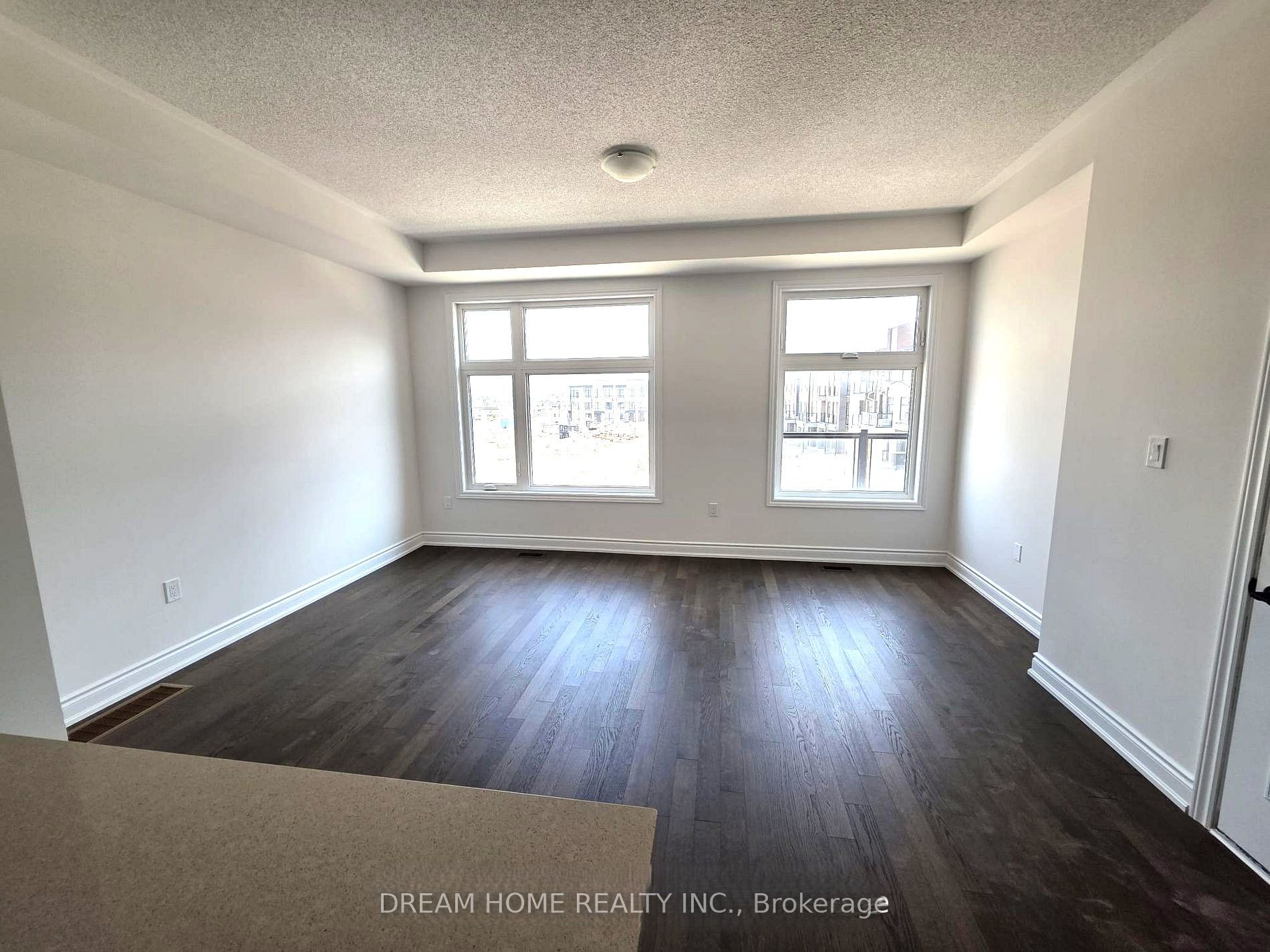 1423 Courtleigh Trail, Oakville, ON L6H 7Y8 photo 3