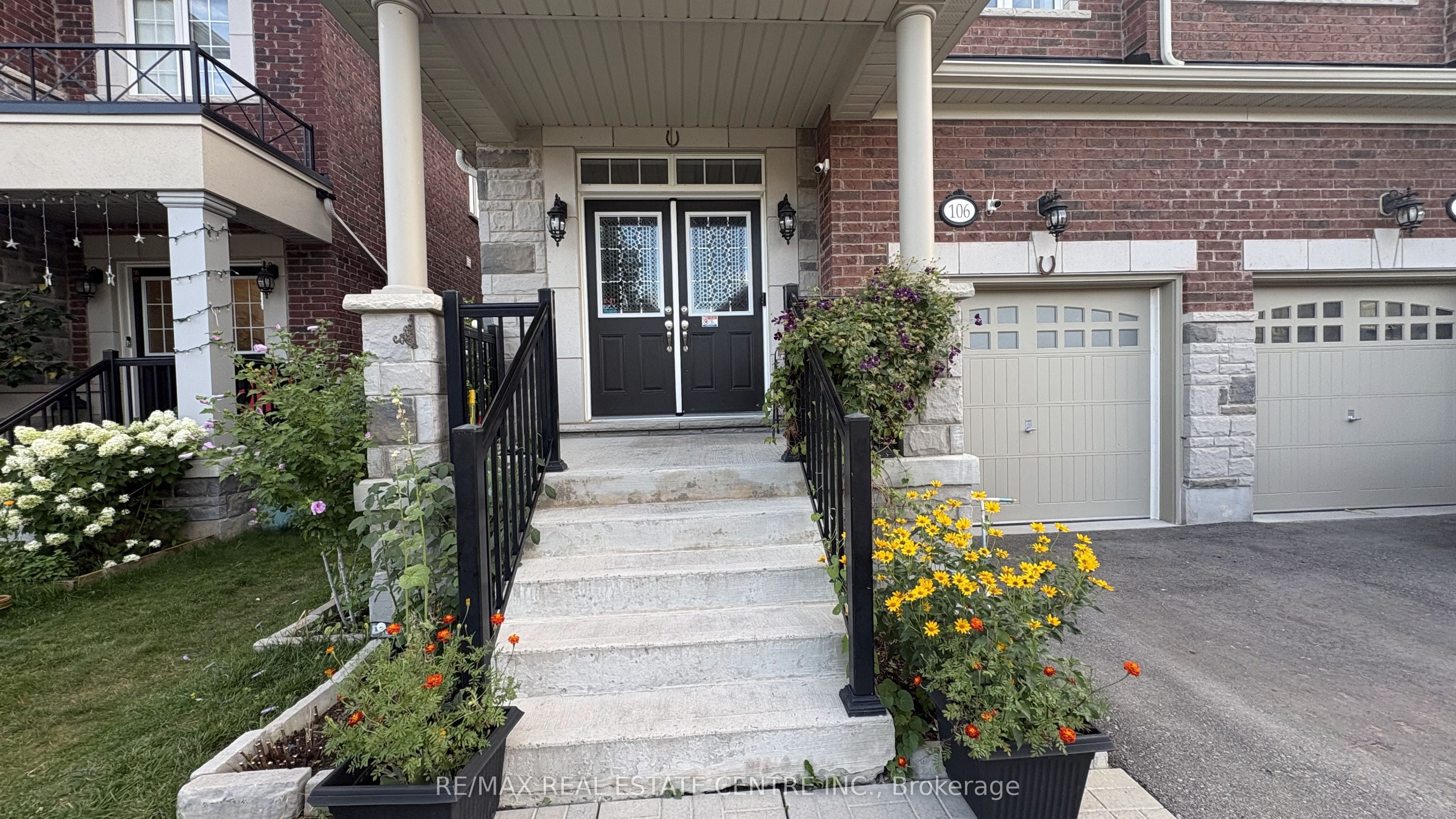106 Branigan Crescent, Halton Hills, ON L7G 0M8 photo 3