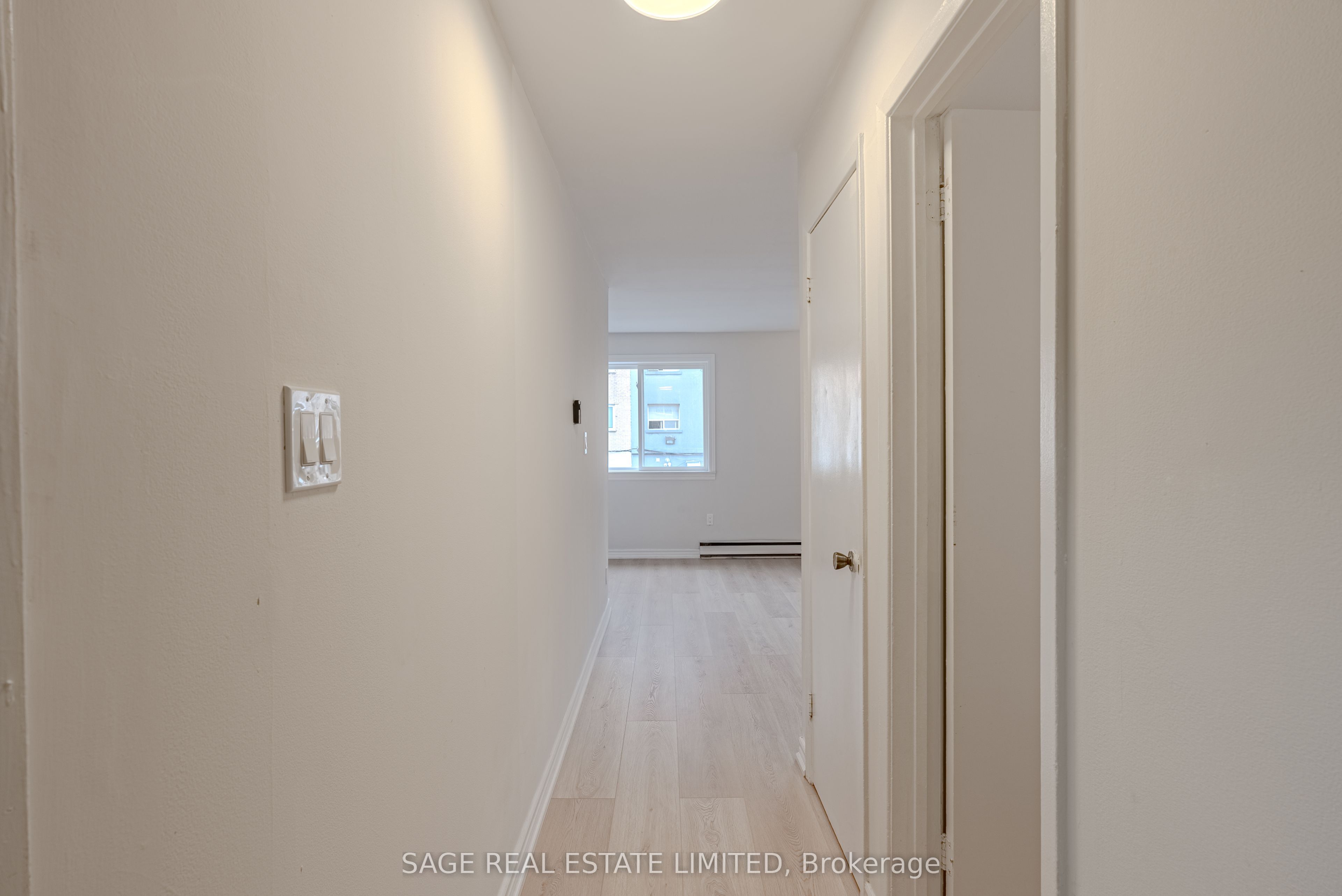 112 Atlantic Avenue B, Toronto, ON M6K 1X9 photo 4