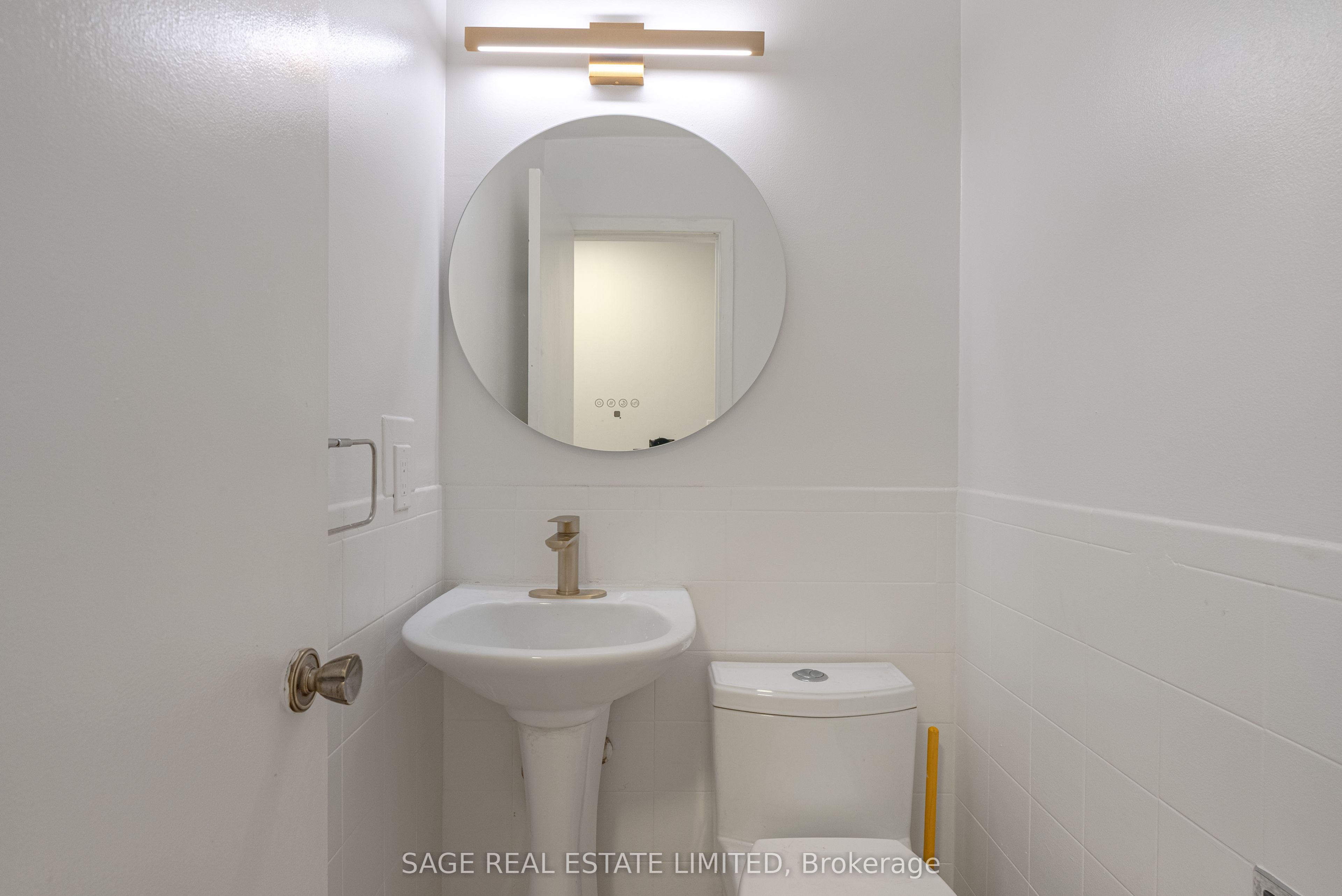 112 Atlantic Avenue B, Toronto, ON M6K 1X9 photo 5