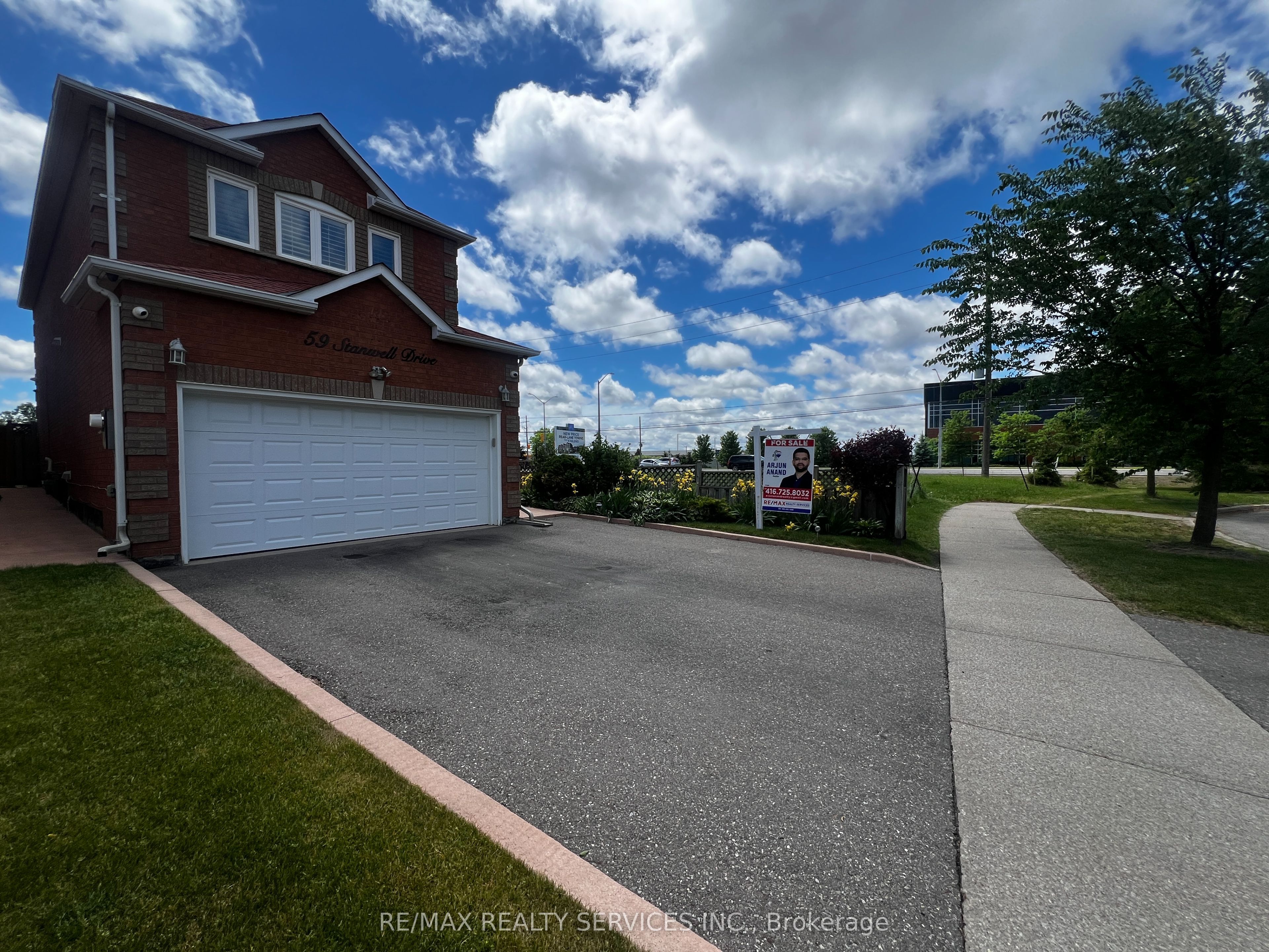 59 Stanwell Drive, Brampton, ON L6Z 3Y8 photo 4