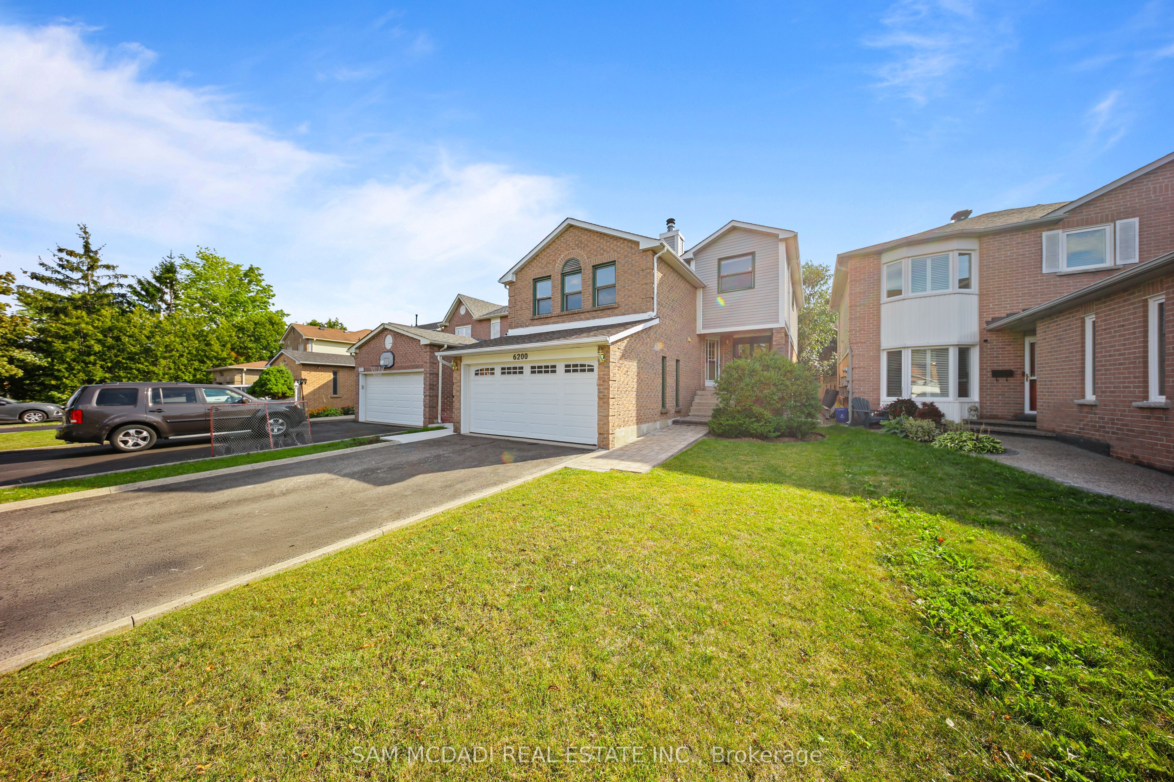 6200 Prairie Circle, Mississauga, ON L5N 5Y4