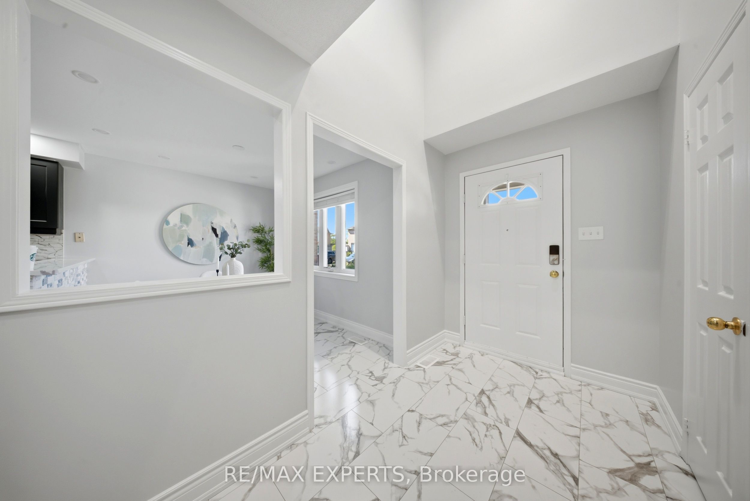5910 Greensboro Drive 113, Mississauga, ON L5M 5Z6 photo 3