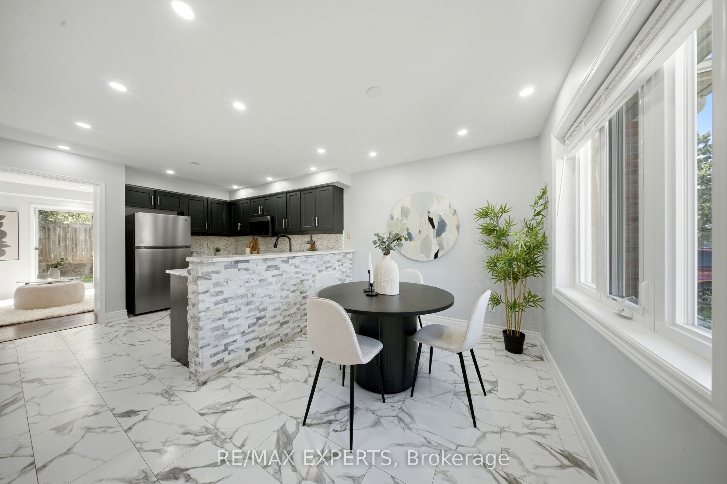 5910 Greensboro Drive 113, Mississauga, ON L5M 5Z6 photo 5