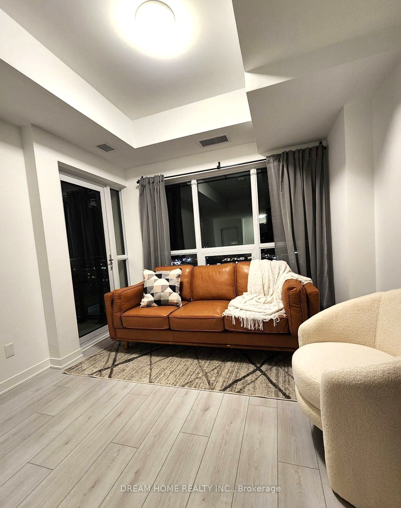407 Dundas Street W 804, Oakville, ON L6M 4M2 photo 4