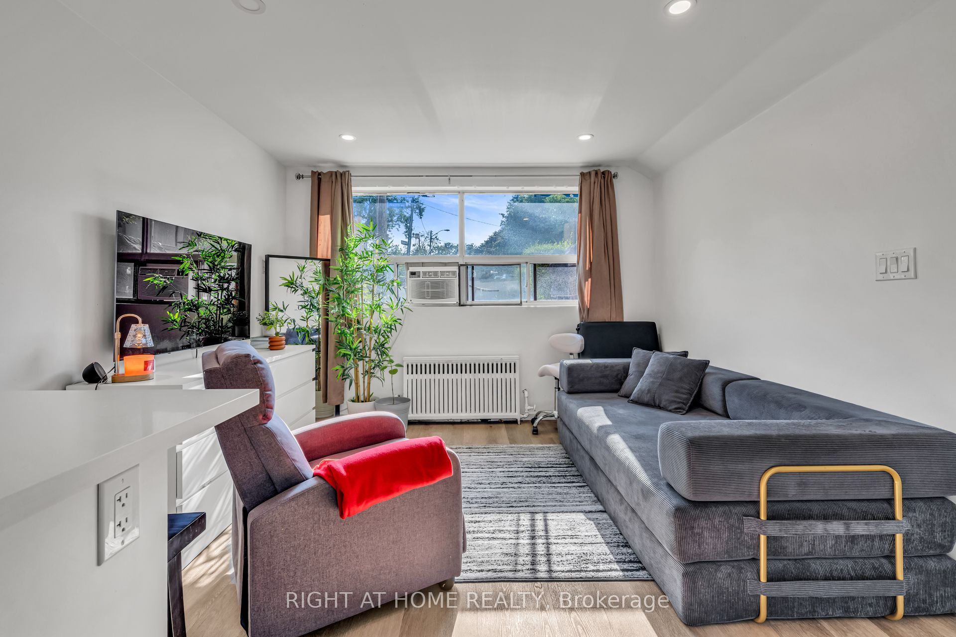 497 Nairn Avenue, Toronto, ON M6E 4J2 photo 3