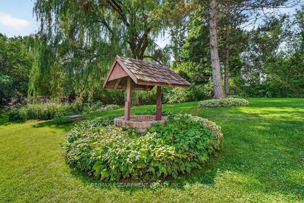 2725 BRITANNIA Road, Burlington, ON L7P 0E9 photo 4
