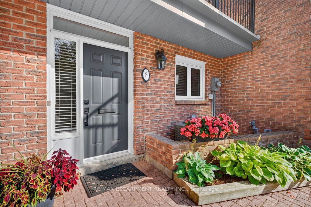 2136 Old Lakeshore Road 8, Burlington, ON L7R 1A3 photo 3
