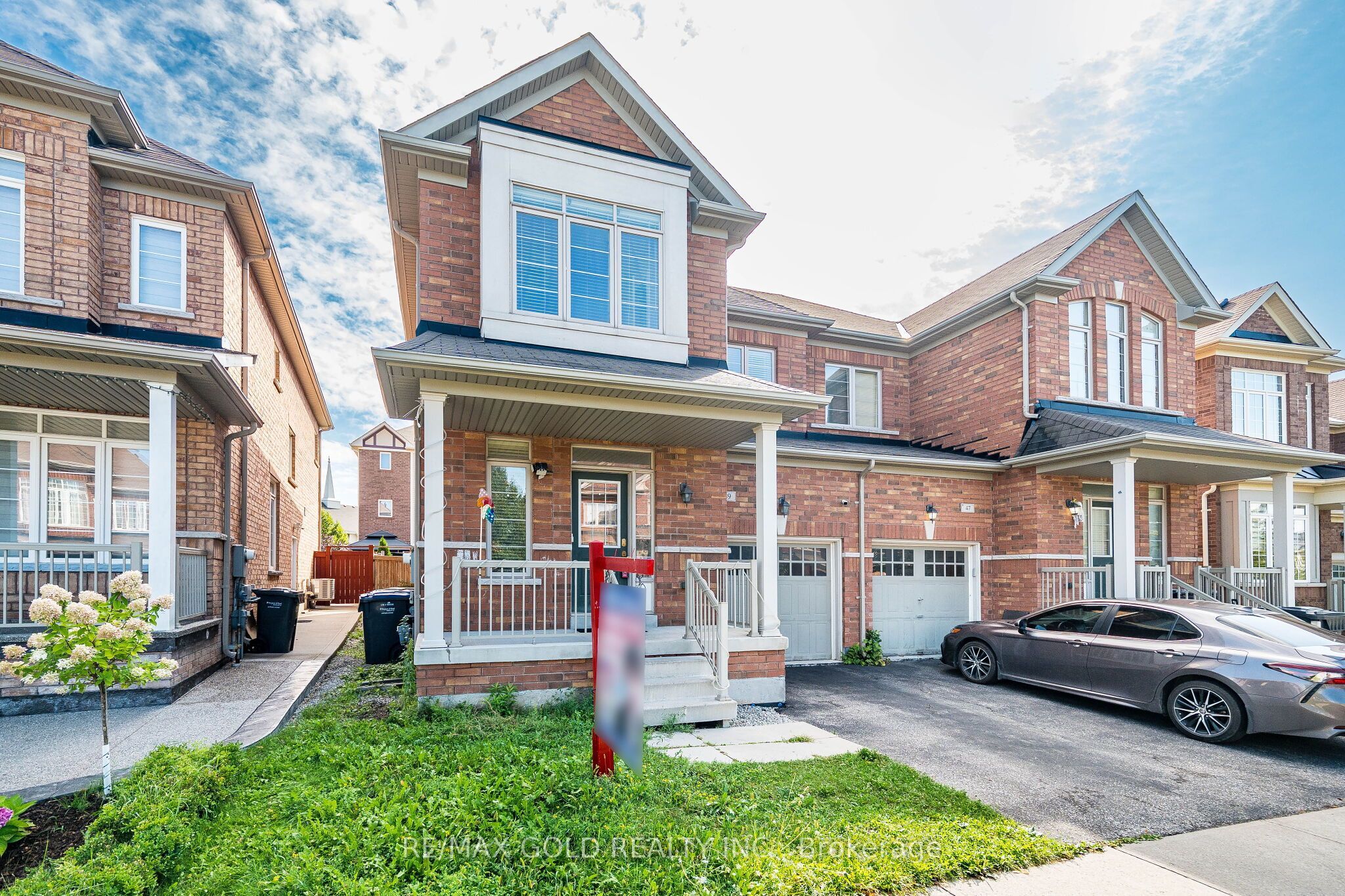 49 Baby Pointe Trail, Brampton, ON L7A 0W3 photo 2