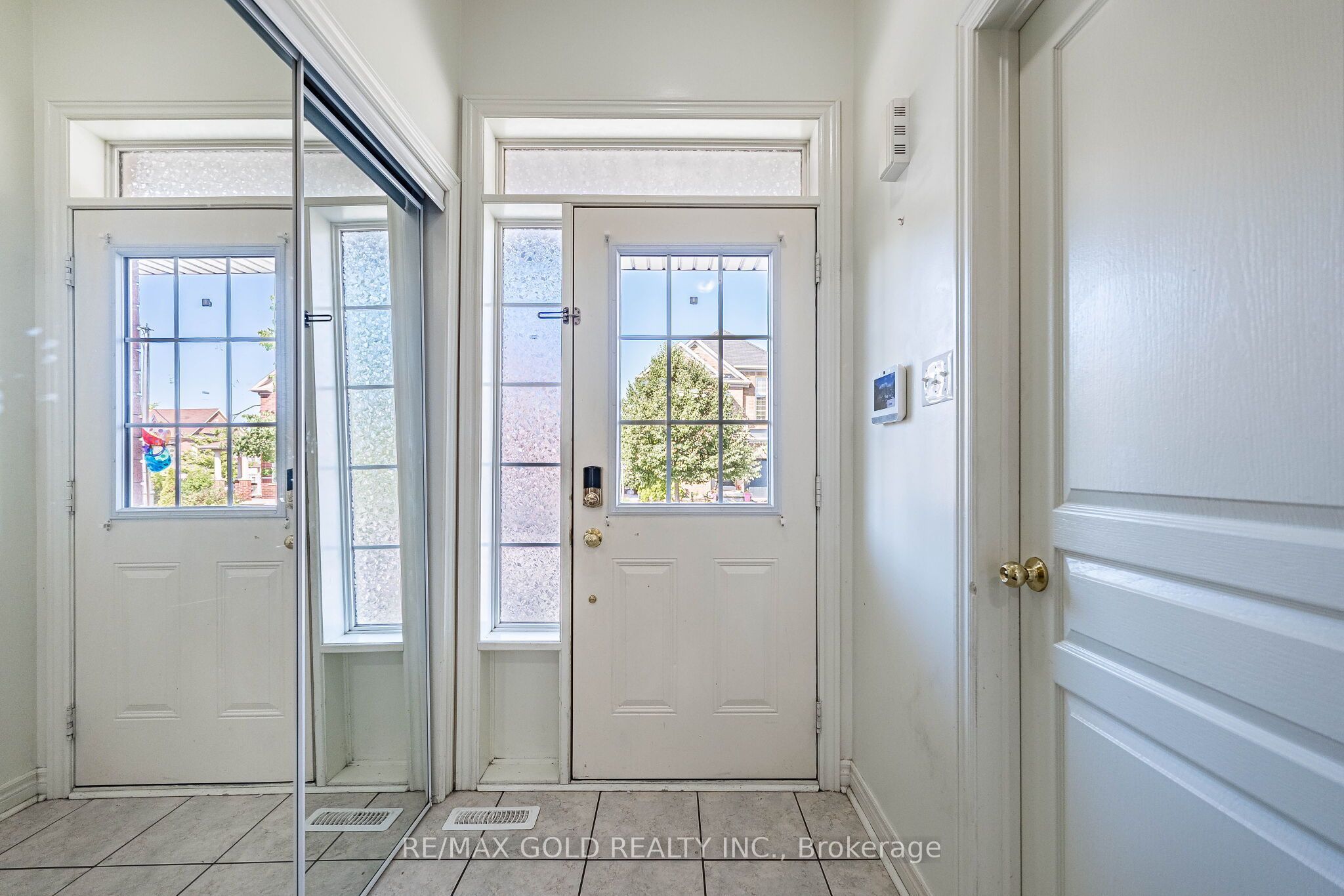 49 Baby Pointe Trail, Brampton, ON L7A 0W3 photo 5