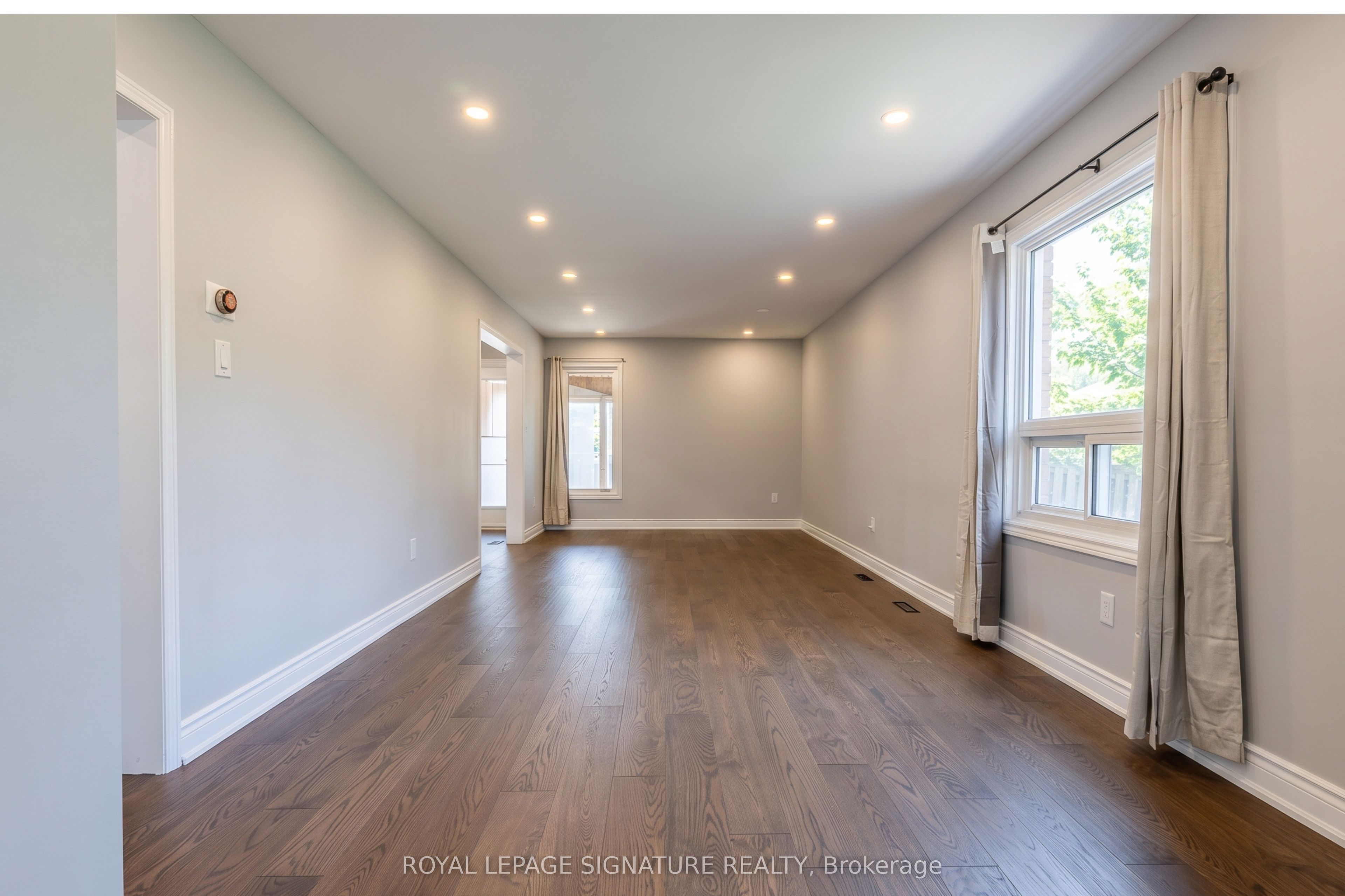 352 Assiniboine Trail, Mississauga, ON L5R 2Y3 photo 2