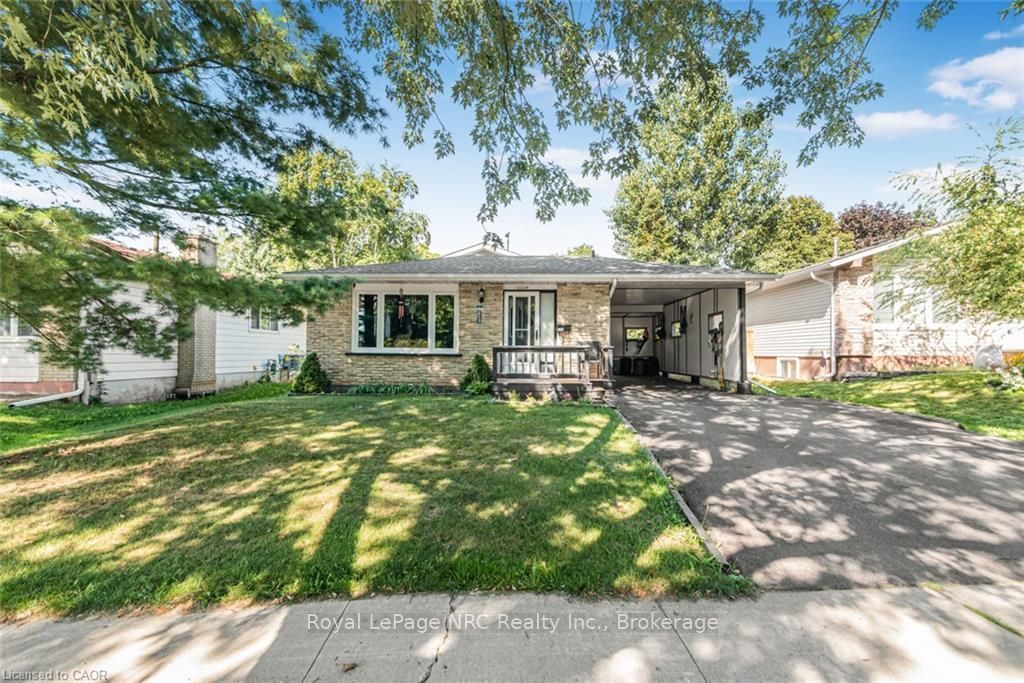2234 Sheffield Drive, Burlington, ON L7P 2X1 photo 2