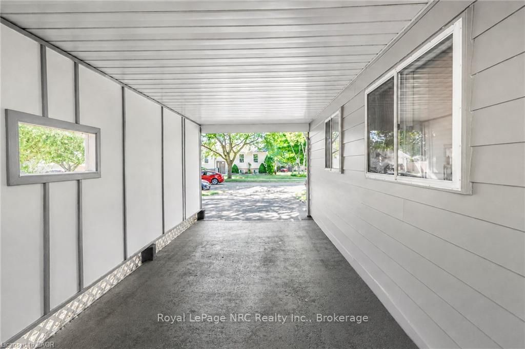 2234 Sheffield Drive, Burlington, ON L7P 2X1 photo 4