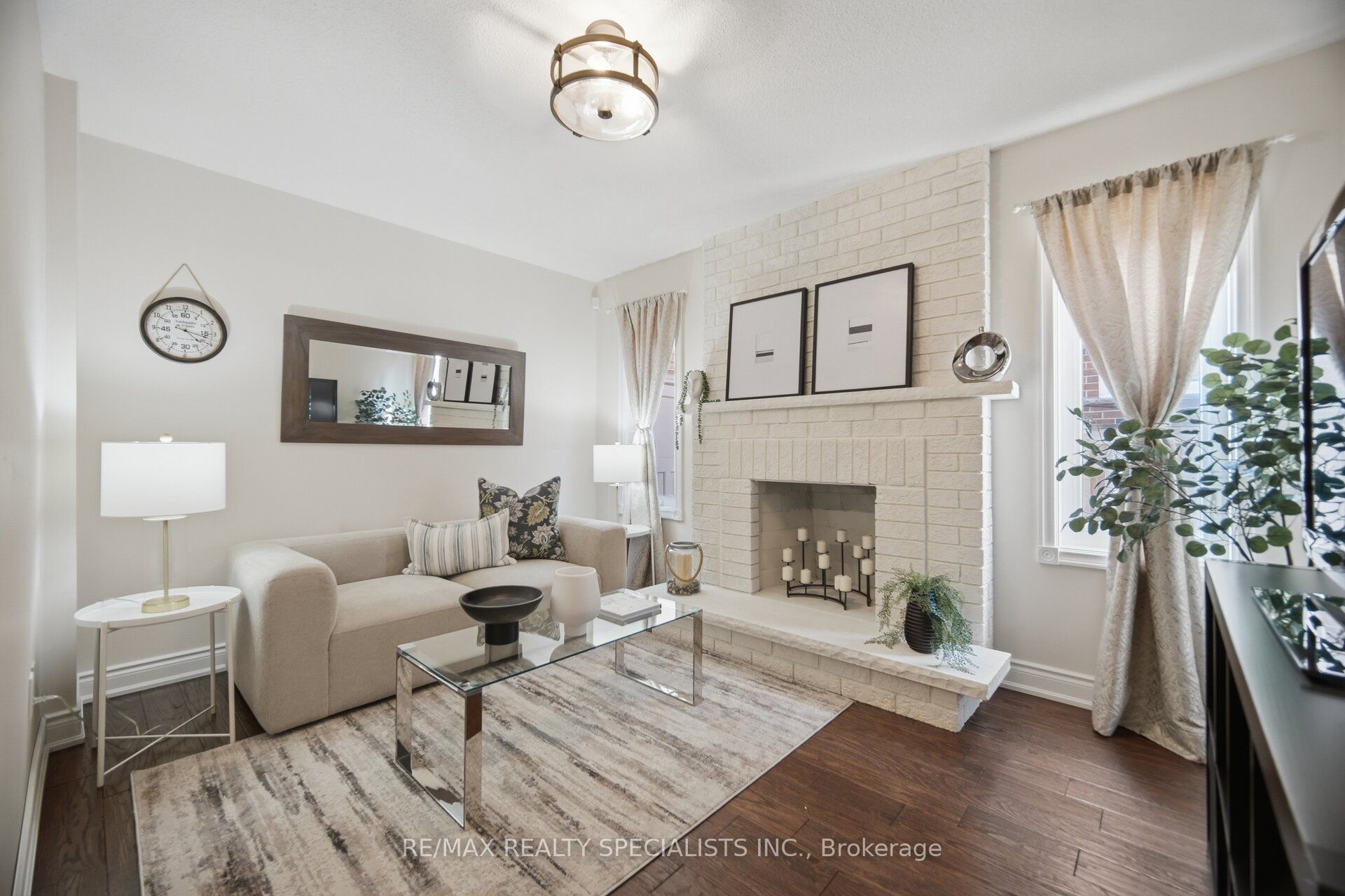 1106 Highgate Place, Mississauga, ON L4W 3H4 photo 3