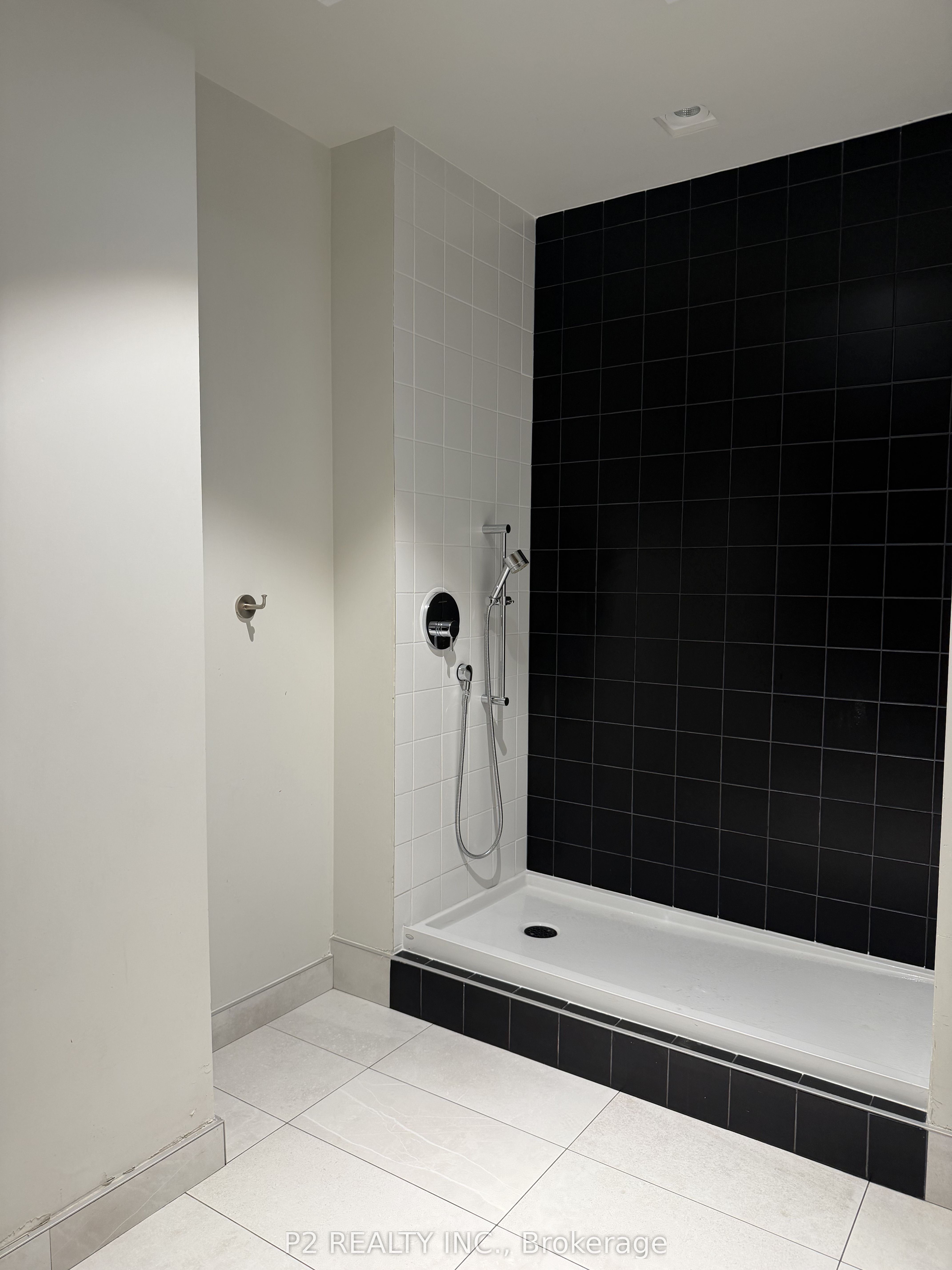 36 Zorra Street 628, Toronto, ON M8Z 0G5 photo 2