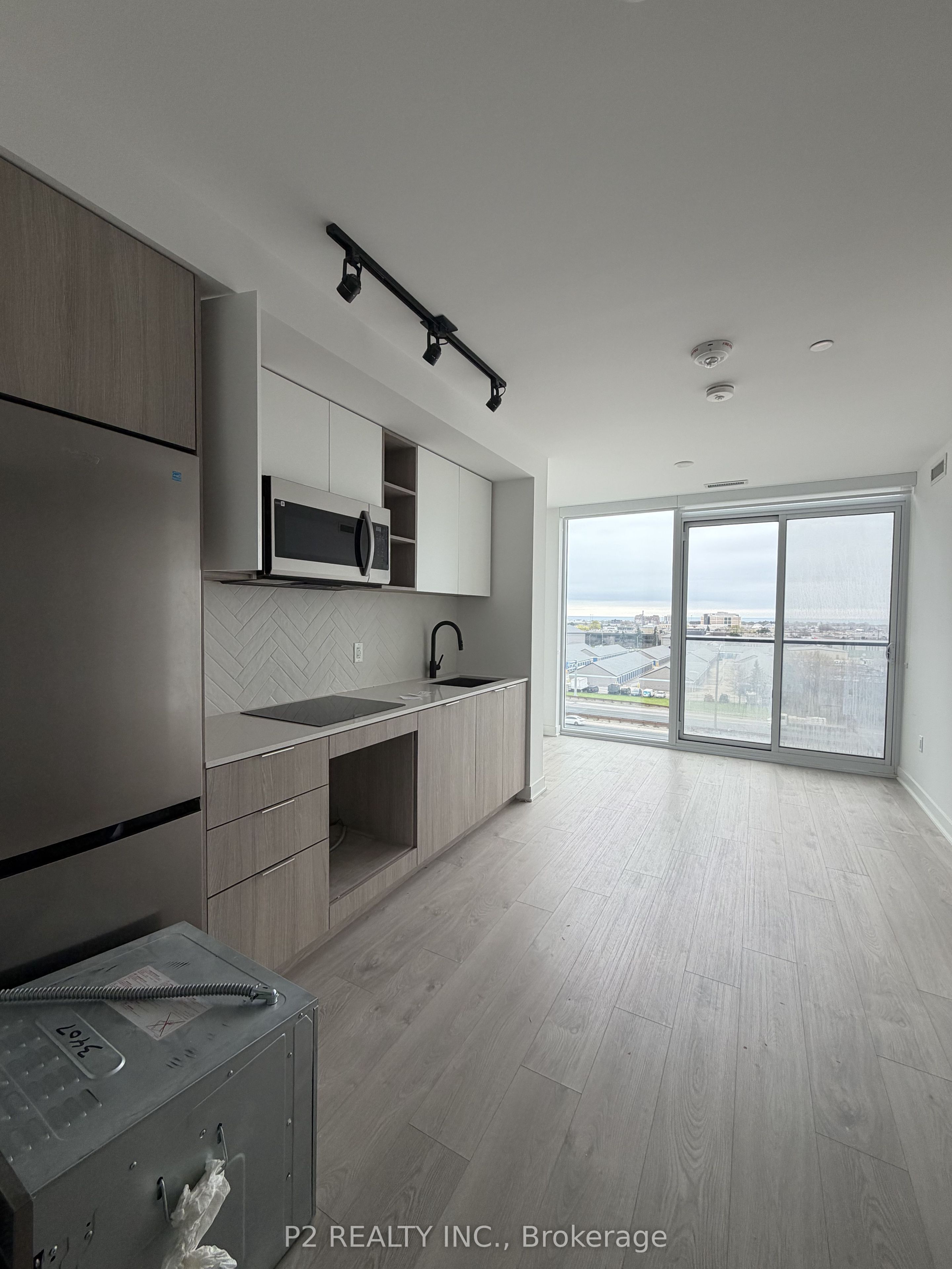 36 Zorra Street 628, Toronto, ON M8Z 0G5 photo 5